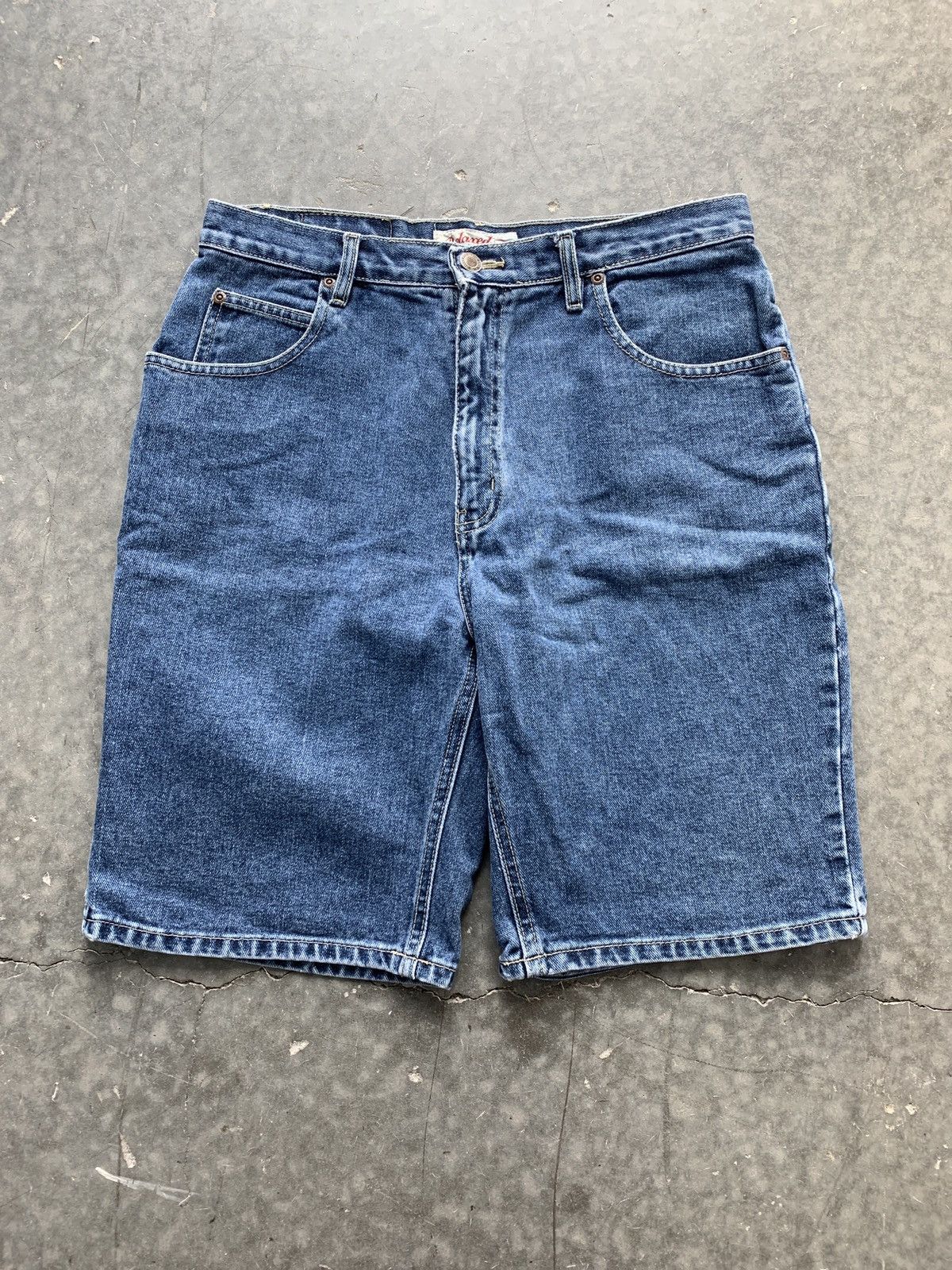 Vintage Vintage Y2K Baggy Jean Shorts Size US 32 / EU 48 - 1 Thumbnail