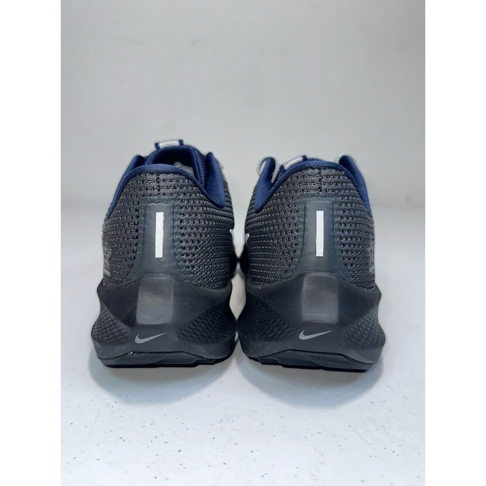 Nike Nike Air Zoom Pegasus 40 Dallas Cowboys 6 Womens 7.5 Grey Size US 6 / EU 39 - 4 Thumbnail
