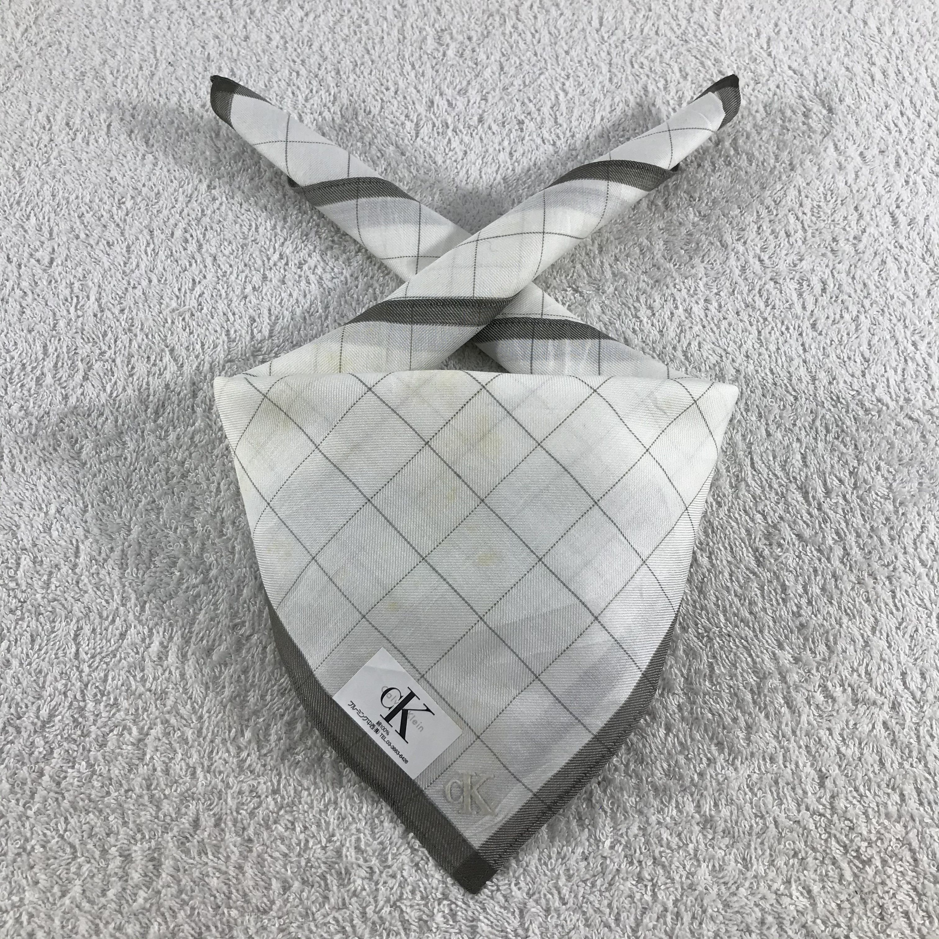Calvin Klein × Vintage Calvin Klein Bandana / Handkerchief / Neckerchief - S039 Size ONE SIZE - 3 Thumbnail