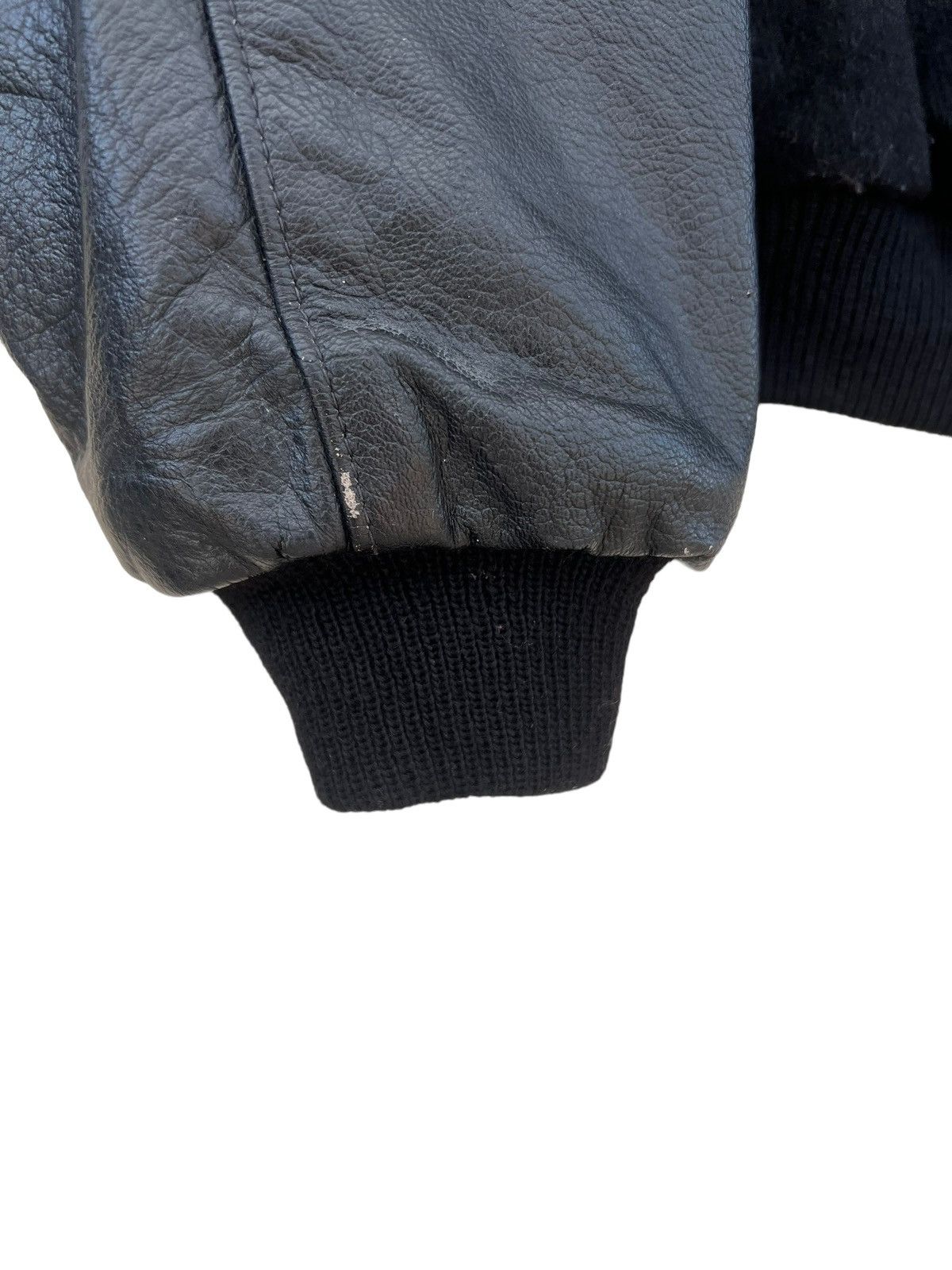 Golden Bear Vintage 80s Golden Bear Black Varsity Bomber Jacket Size US S / EU 44-46 / 1 - 6 Thumbnail