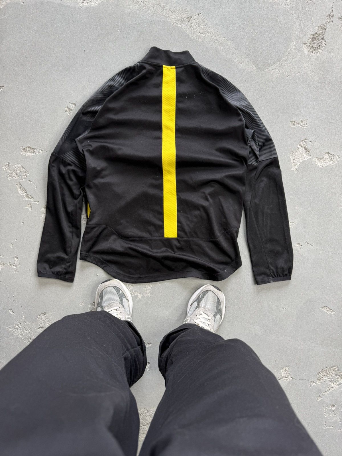 Puma × Vintage Vintage puma Borussia Dortmund track jacket size S Size US S / EU 44-46 / 1 - 2 Thumbnail
