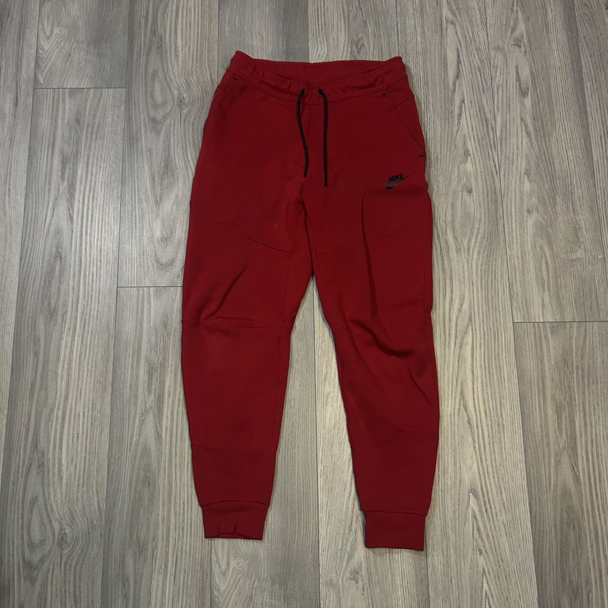 Nike Nike Tech Fleece Sportswear Sweatpants Size US 30 / EU 46 - 1 Thumbnail