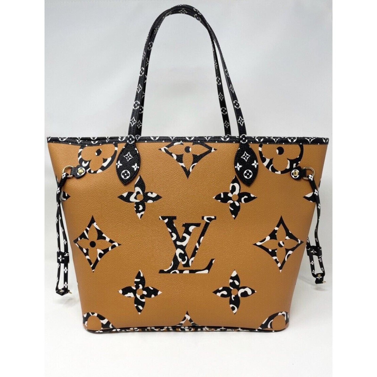 Louis Vuitton Louis Vuitton Neverfull MM Tote Jungle Monogram Giant MM Size ONE SIZE - 4 Thumbnail