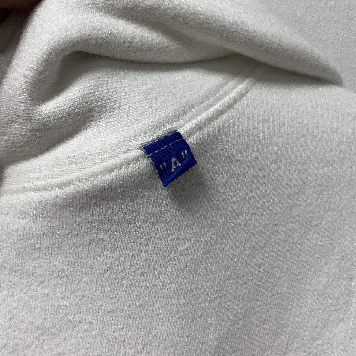 Off-White Off-White Luxury Hoodie Big Logo Rare White Size US L / EU 52-54 / 3 - 12 Thumbnail