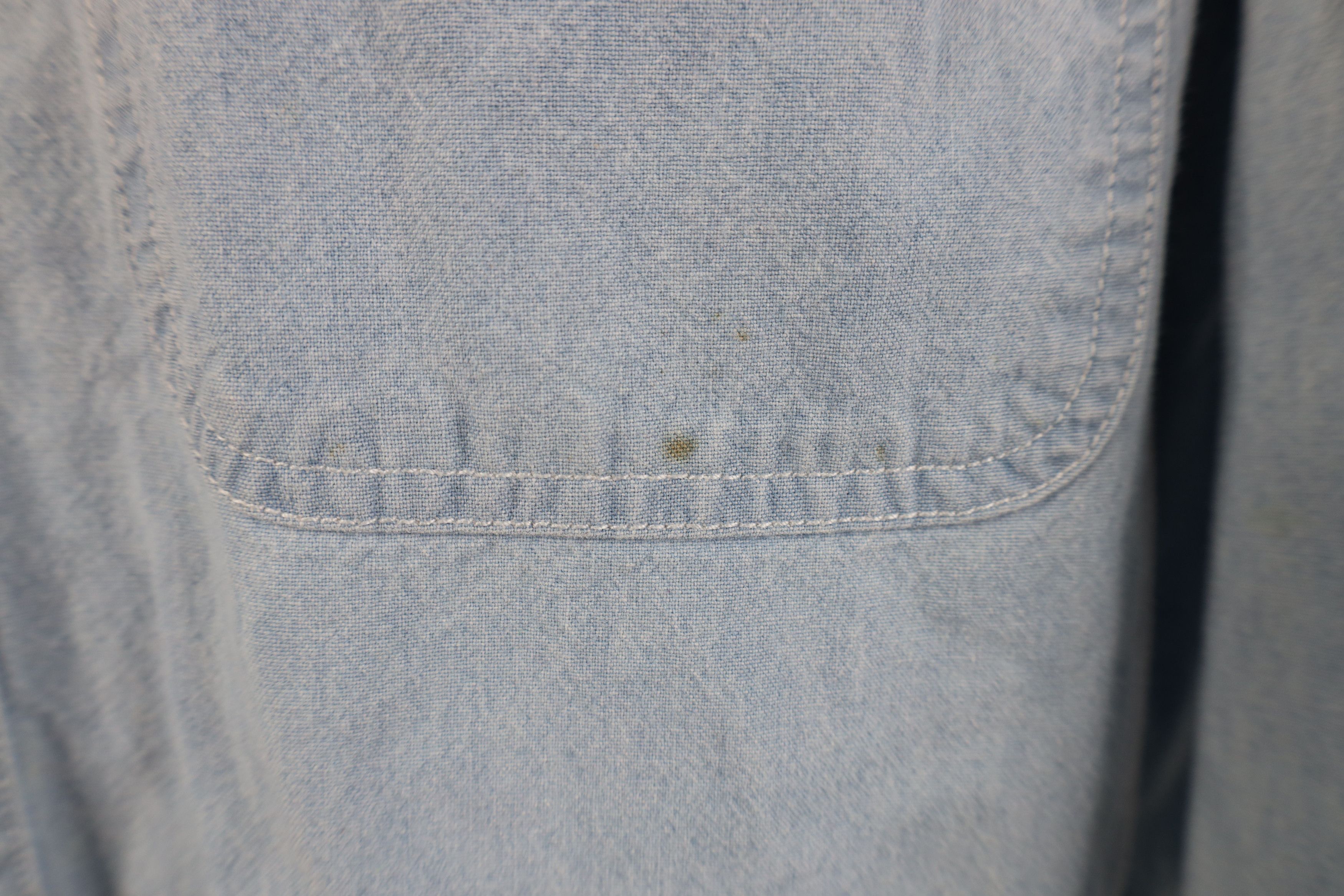 Vintage Vintage 90s Looney Tunes Egghead Jr Denim Button Shirt Size US S / EU 44-46 / 1 - 4 Thumbnail