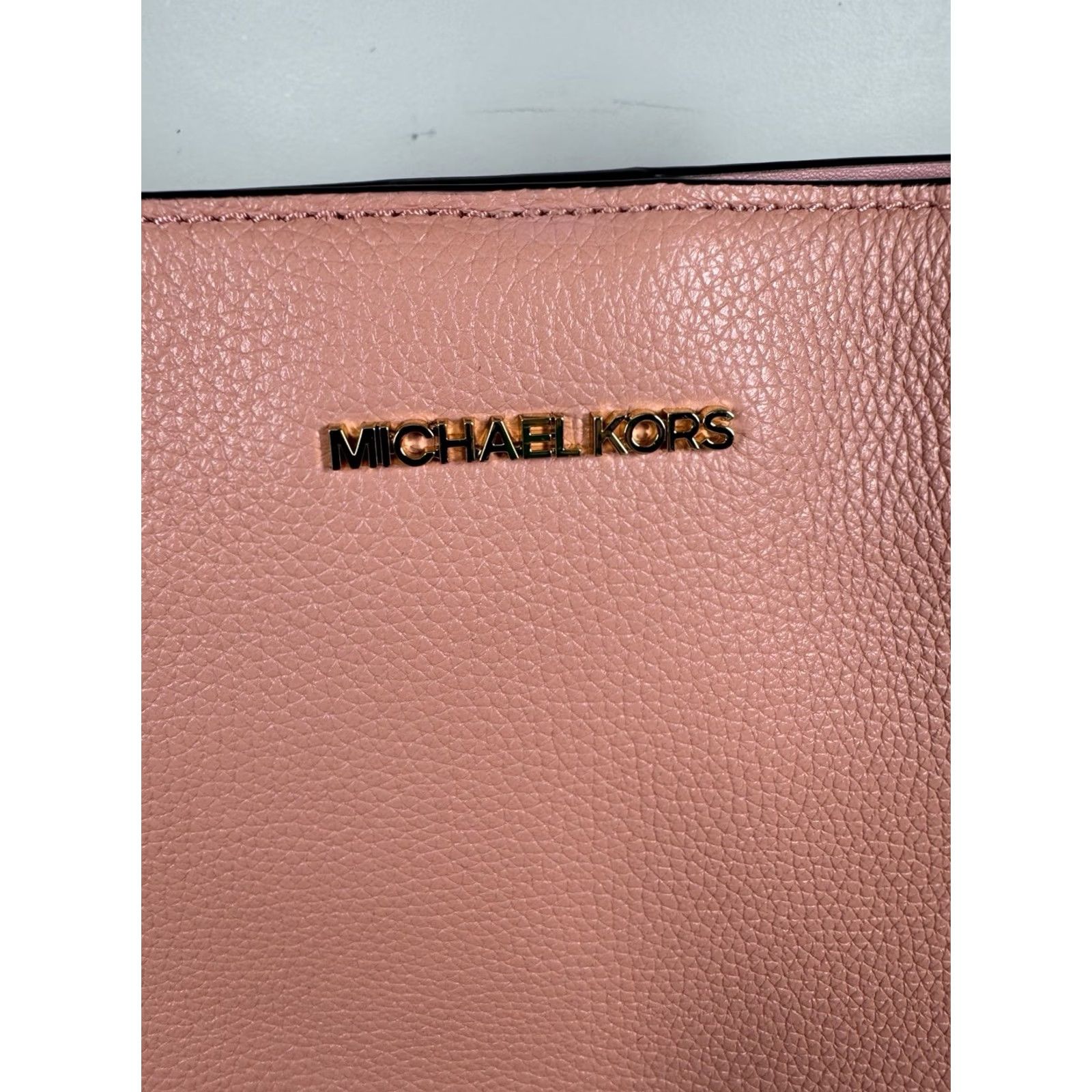 Michael Kors Authentic Michael Kors Large Leather Trisha Shoulder Gusset Handbag Primrose Pink Pebbled Leather Gold Hardware Size ONE SIZE - 2 Thumbnail
