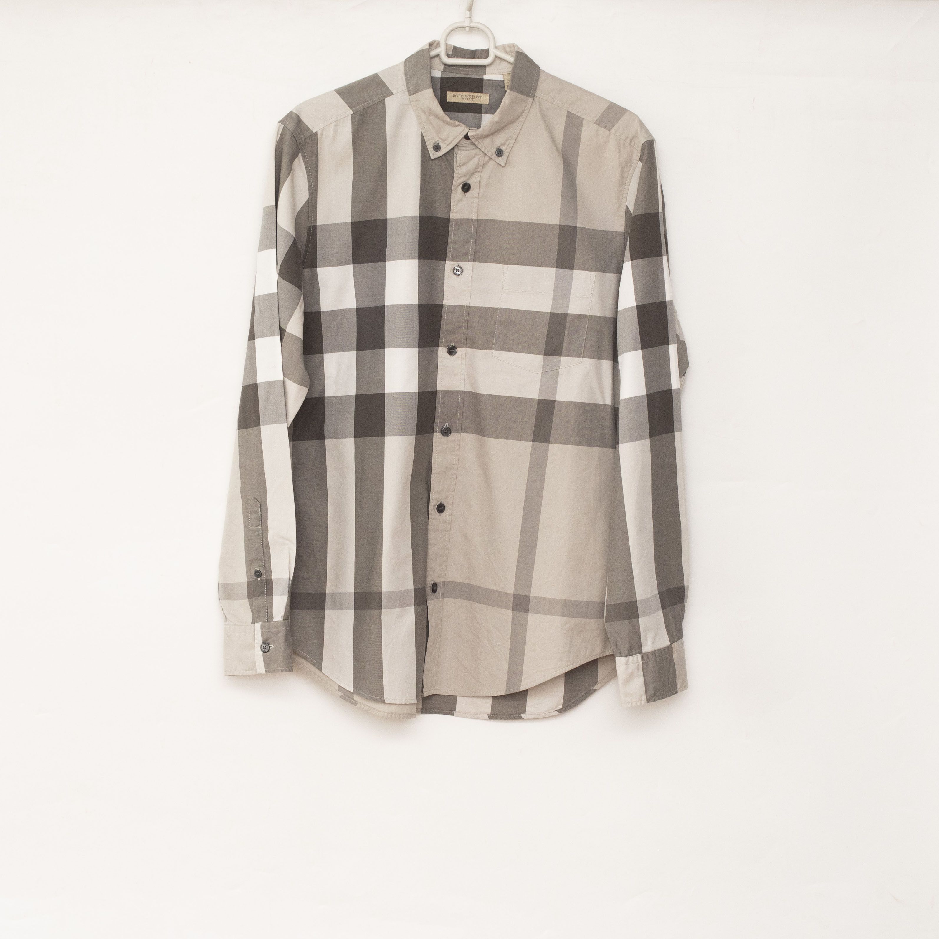 Burberry Burberry checkered shirt size M Size US M / EU 48-50 / 2 - 1 Thumbnail