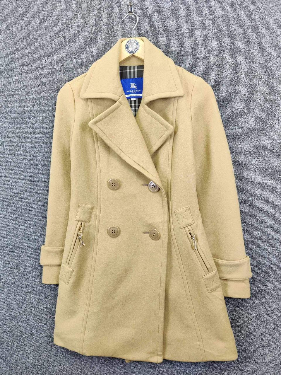 Burberry Burberry Blue Label Nova Check Wool Double Breasted Coat Size US S / EU 44-46 / 1 - 2 Thumbnail