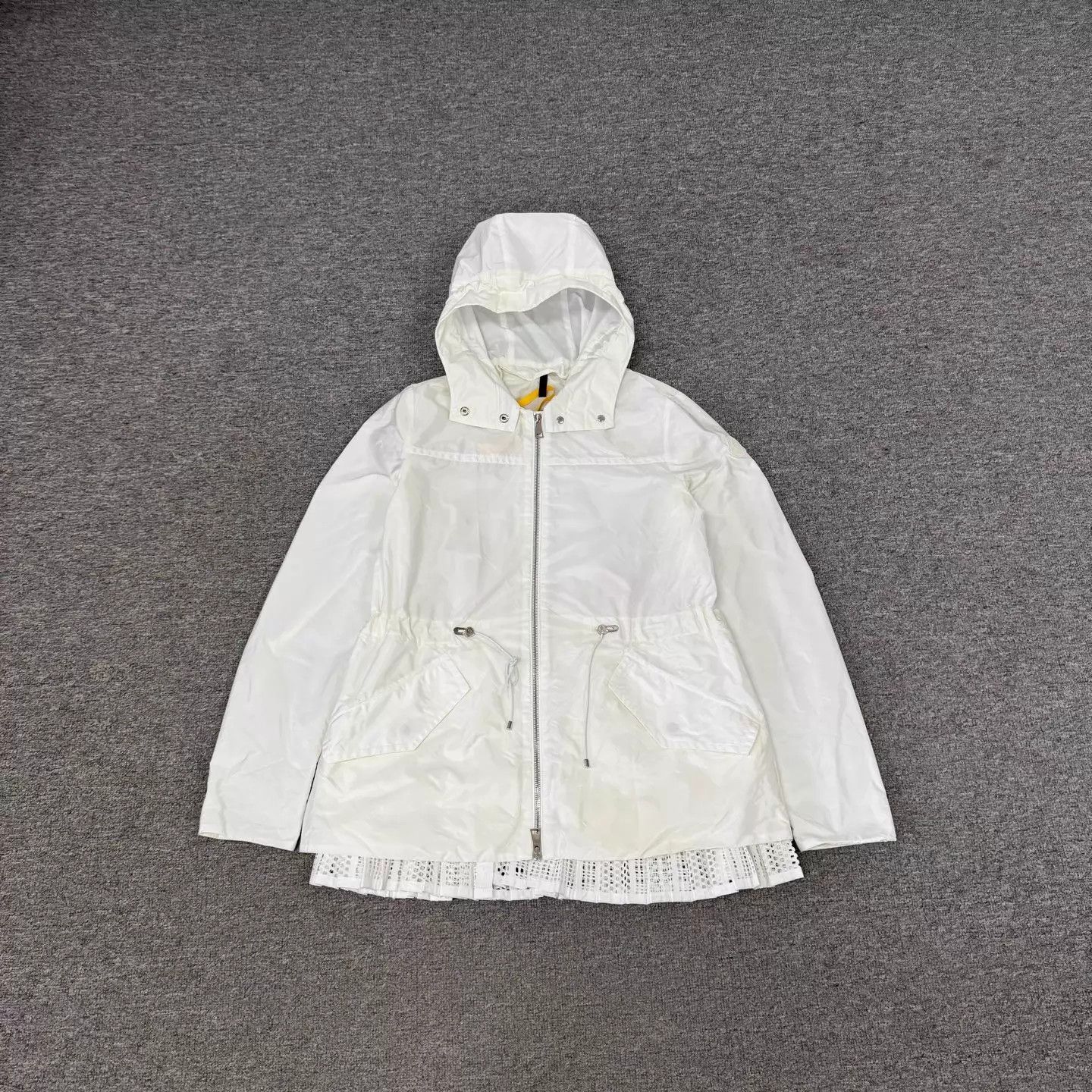 Moncler Moncler Baaba Waisted Arm Logo Mid-Length Hooded Coat 1 99 Size S / US 4 / IT 40 - 1 Thumbnail