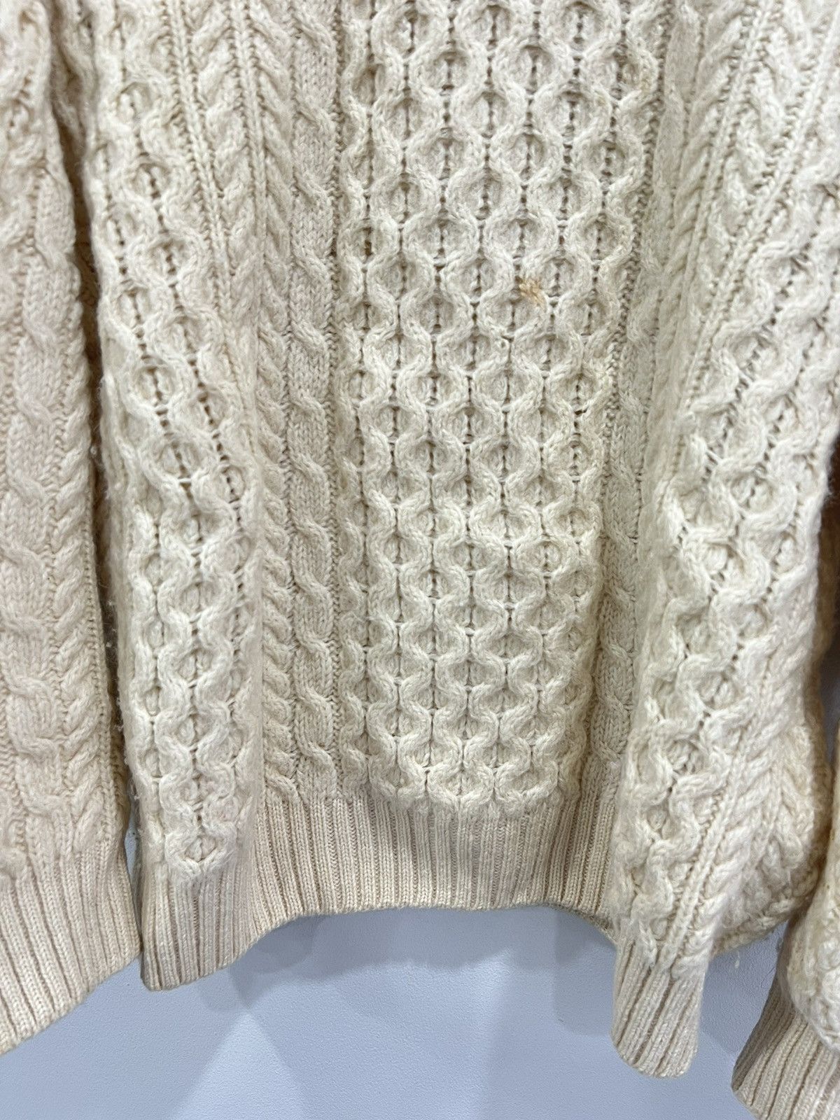 Vintage Vintage Cable Knit Sweater Cream crewneck Size US M / EU 48-50 / 2 - 4 Thumbnail