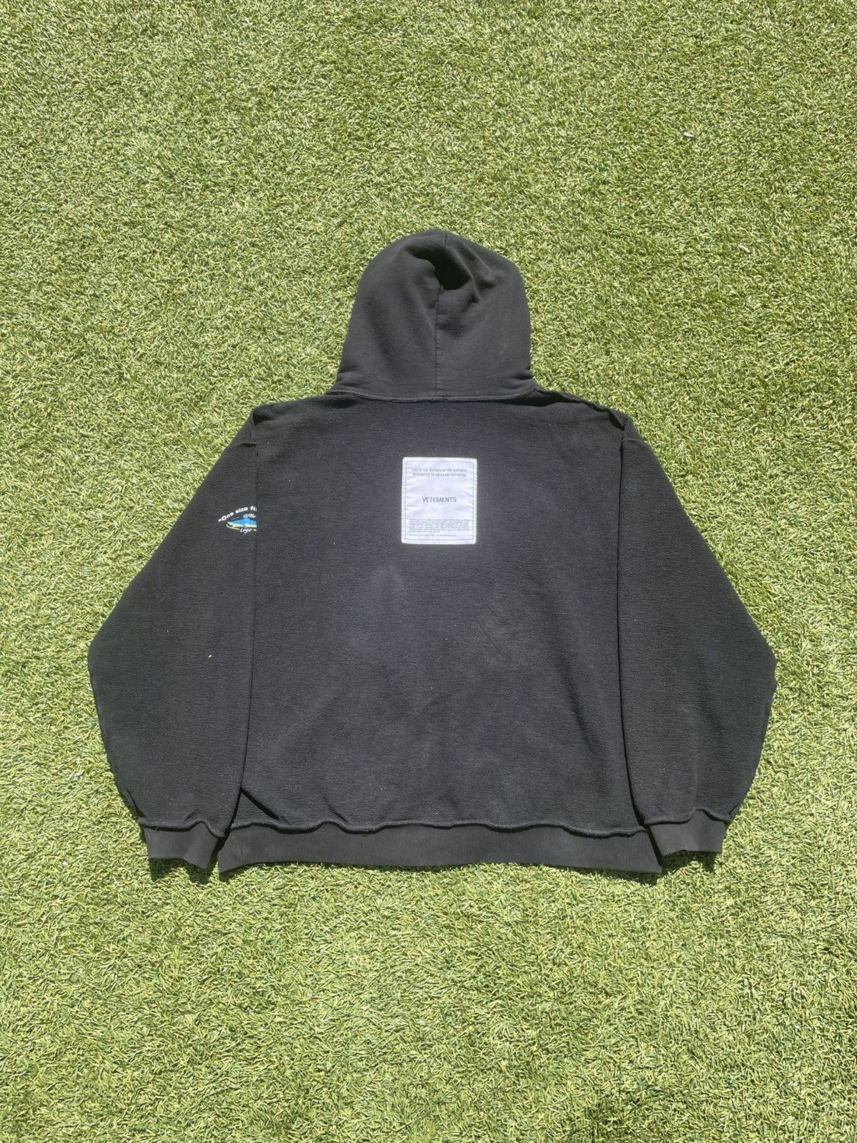 Vetements AW18 Vetements Inside Out Shark Zip Up Hoodie Size US S / EU 44-46 / 1 - 6 Thumbnail