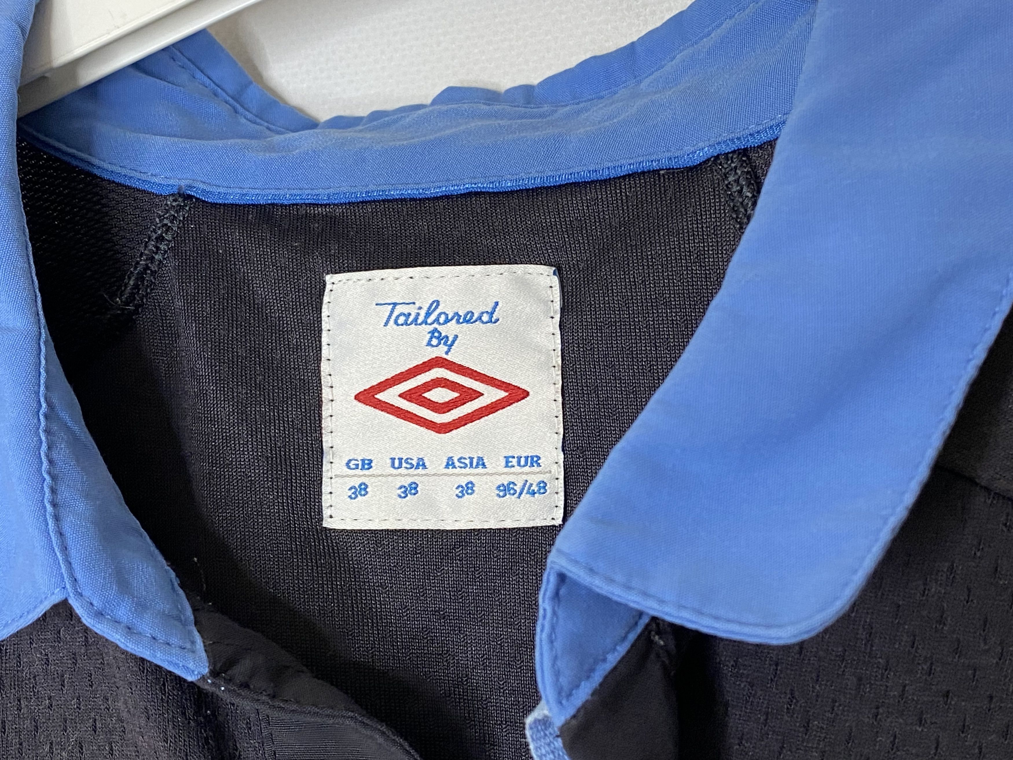 Umbro ENGLAND TEAM 2011 2013 AWAY FOOTBALL SHIRT SOCCER JERSEY Size US M / EU 48-50 / 2 - 5 Thumbnail