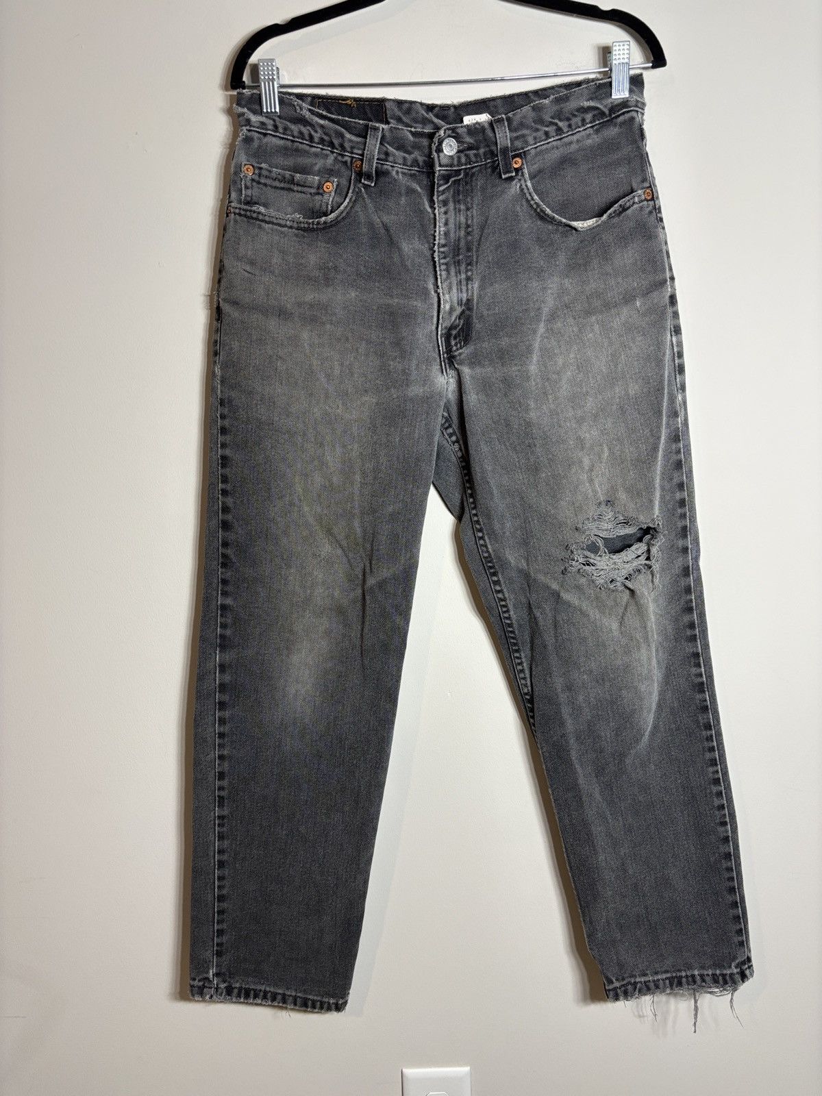 Levi's VTG 90s Levi's 550 Relaxed Jeans Mens 32x28 Black USA Denim Size US 32 / EU 48 - 1 Thumbnail
