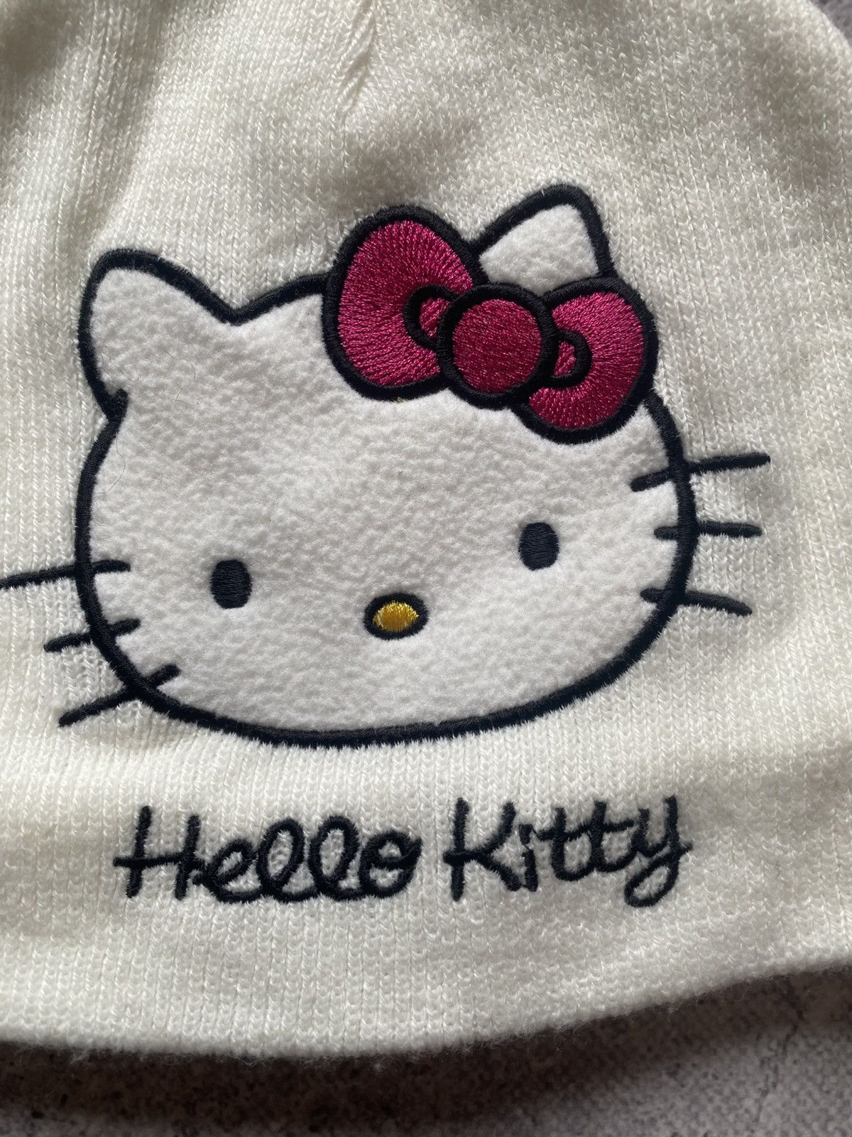Japanese Brand Y2K Hello Kitty Beanie Hat White Japanese Style Logo Cat 00s Size ONE SIZE - 2 Thumbnail