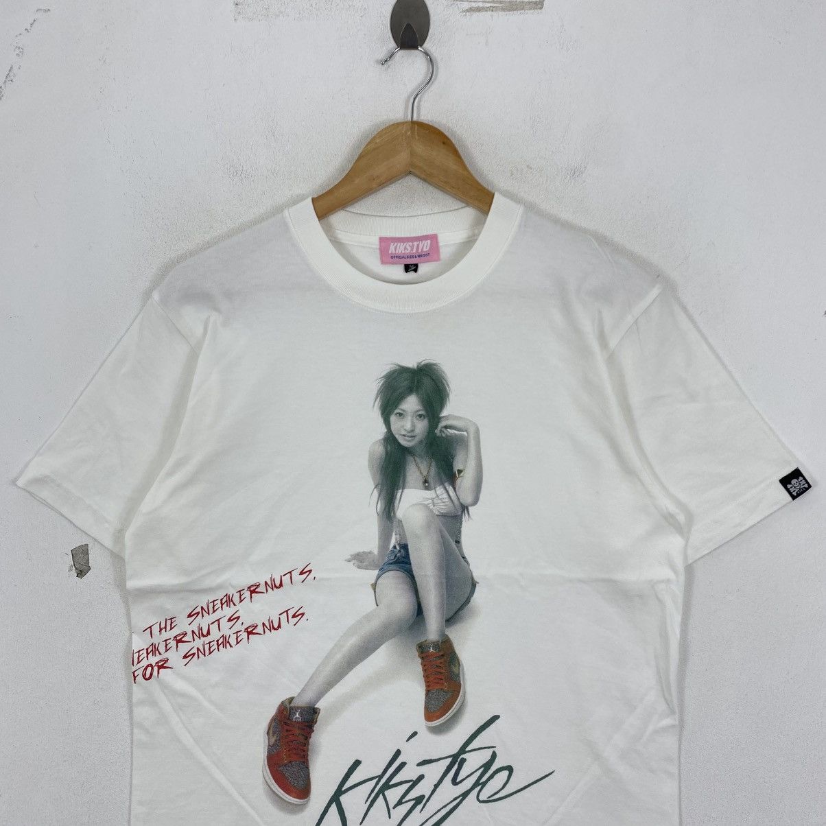 KIKS TYO KIKS TYO Yuko Ishida AJ1 Sneaker Girl Tee White M 2008 Rare Size US M / EU 48-50 / 2 - 3 Thumbnail