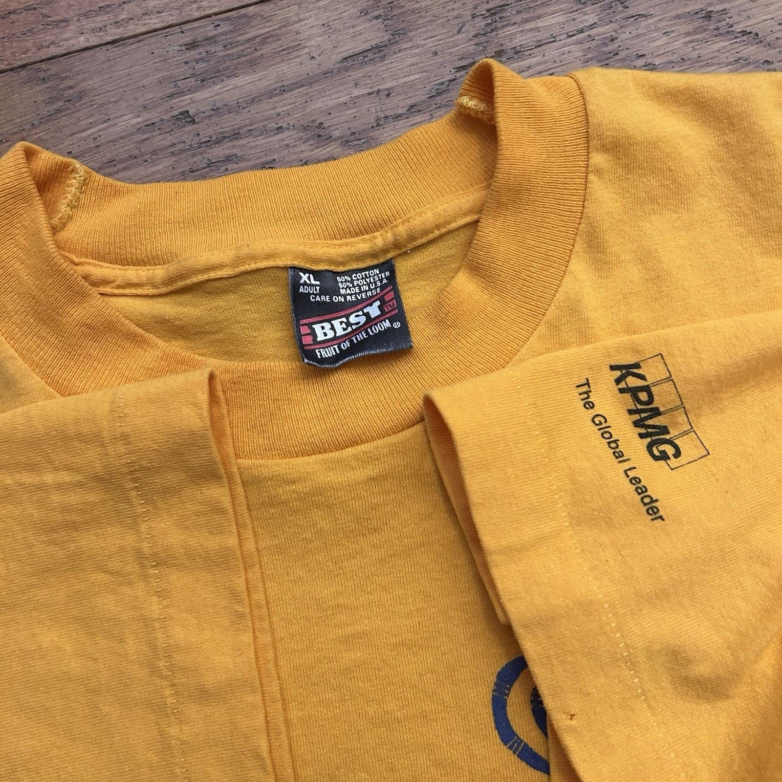 Vintage 1996 Walk America Screen Stars 90s Cropped Yellow Tee Shirt Size US XL / EU 56 / 4 - 3 Thumbnail