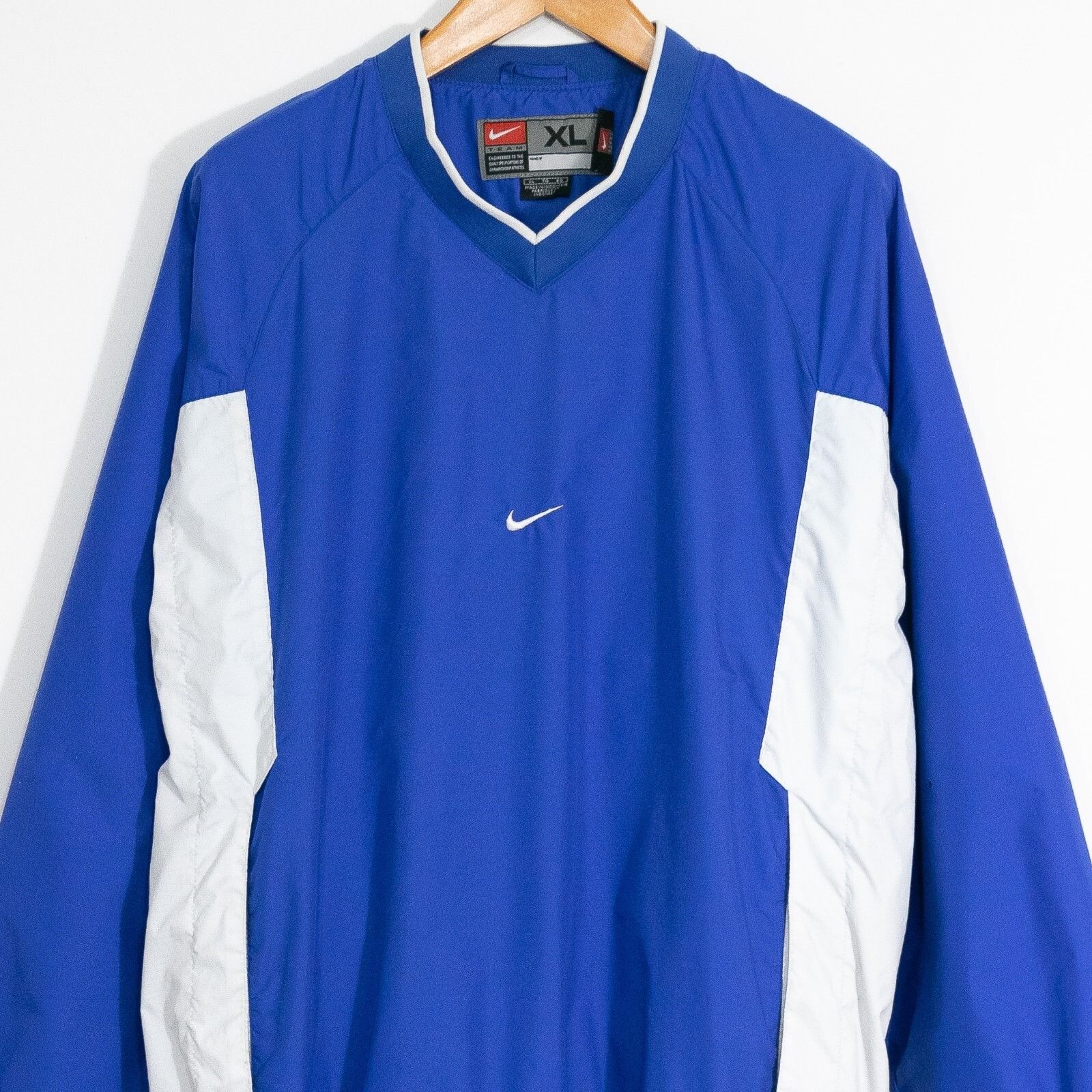 Nike Vintage 90s Nike V-Neck Windbreaker Jacket XL - Distressed Size US XL / EU 56 / 4 - 2 Thumbnail