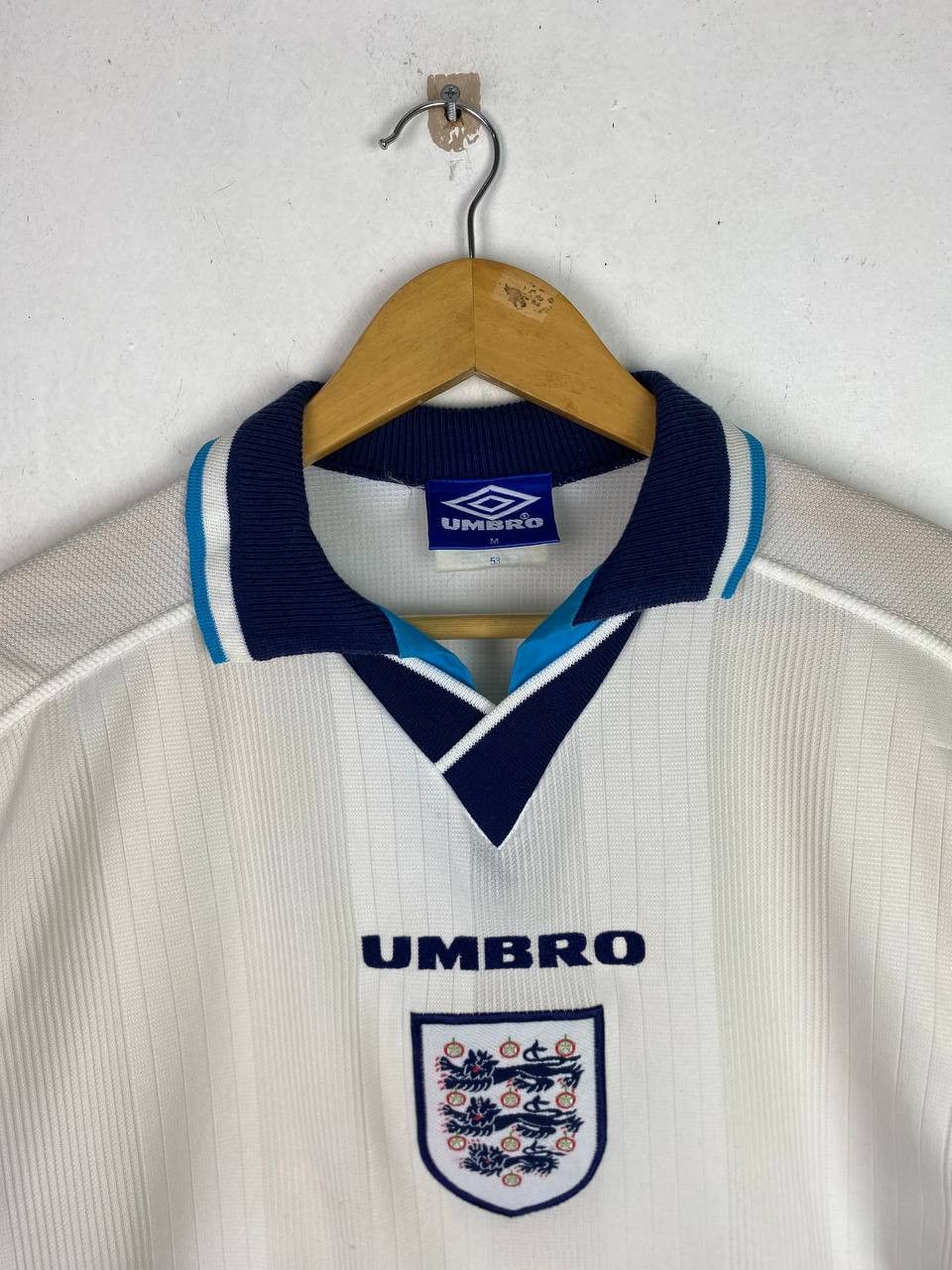 Vintage vintage umbro 96 england jersey nice design Size US M / EU 48-50 / 2 - 6 Thumbnail