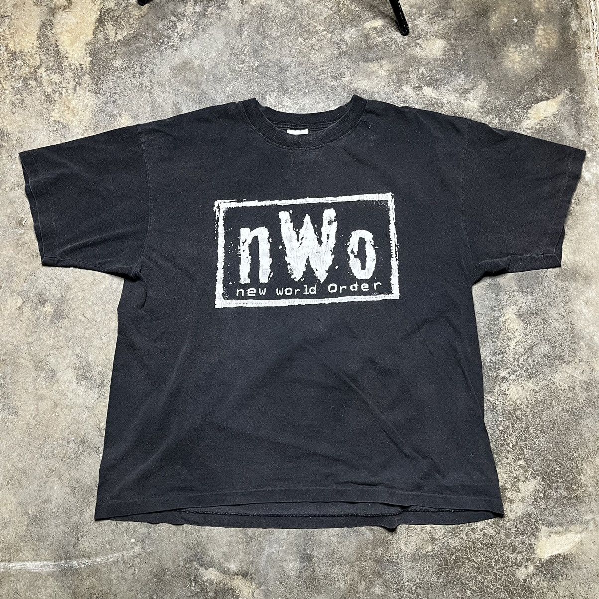 Vintage vintage distressed nwo wwe tshirt Size US XXL / EU 58 / 5 - 1 Thumbnail