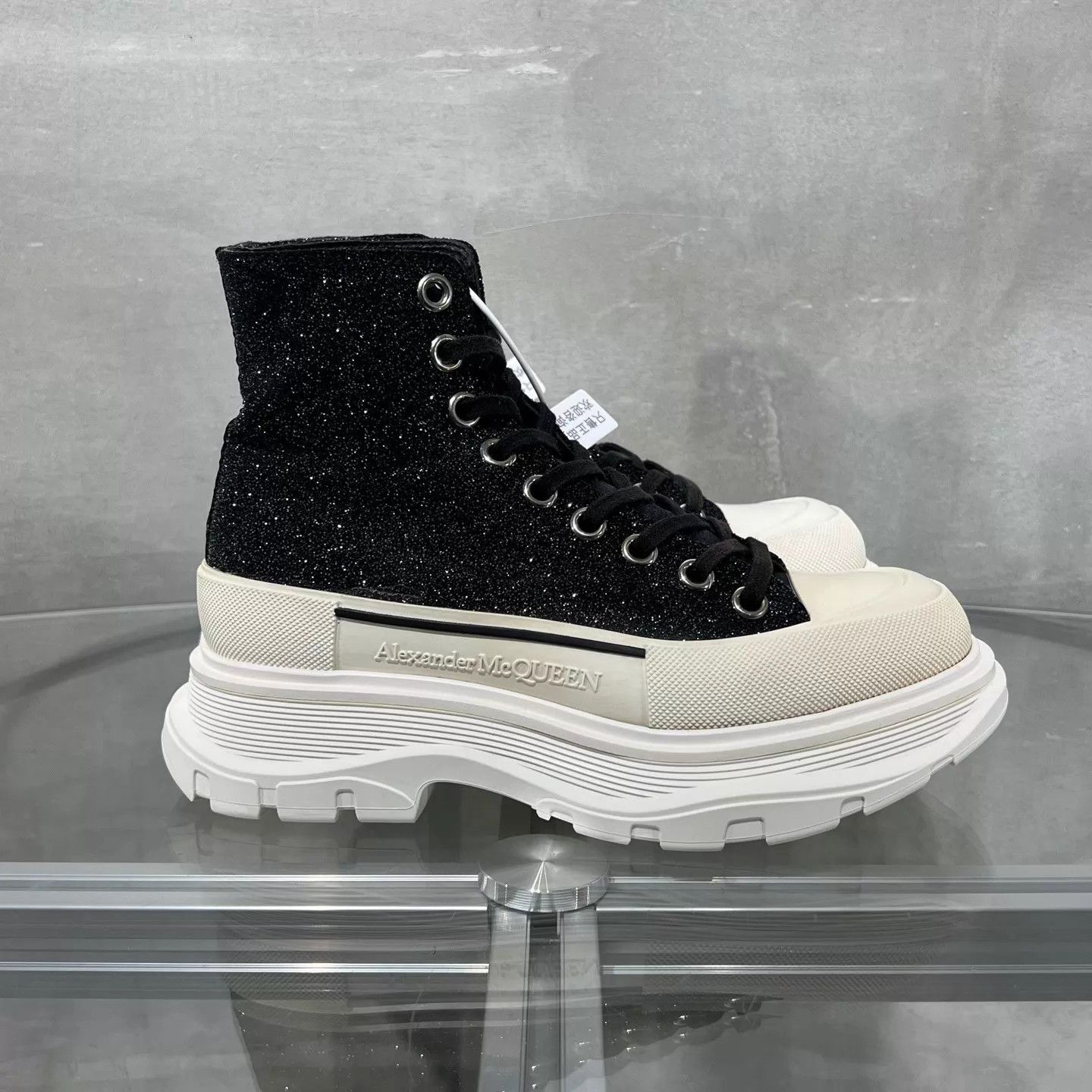 Alexander McQueen Alexander McQueen shimmer black white boots size 36 Size US 5.5 / IT 35.5 - 4 Thumbnail