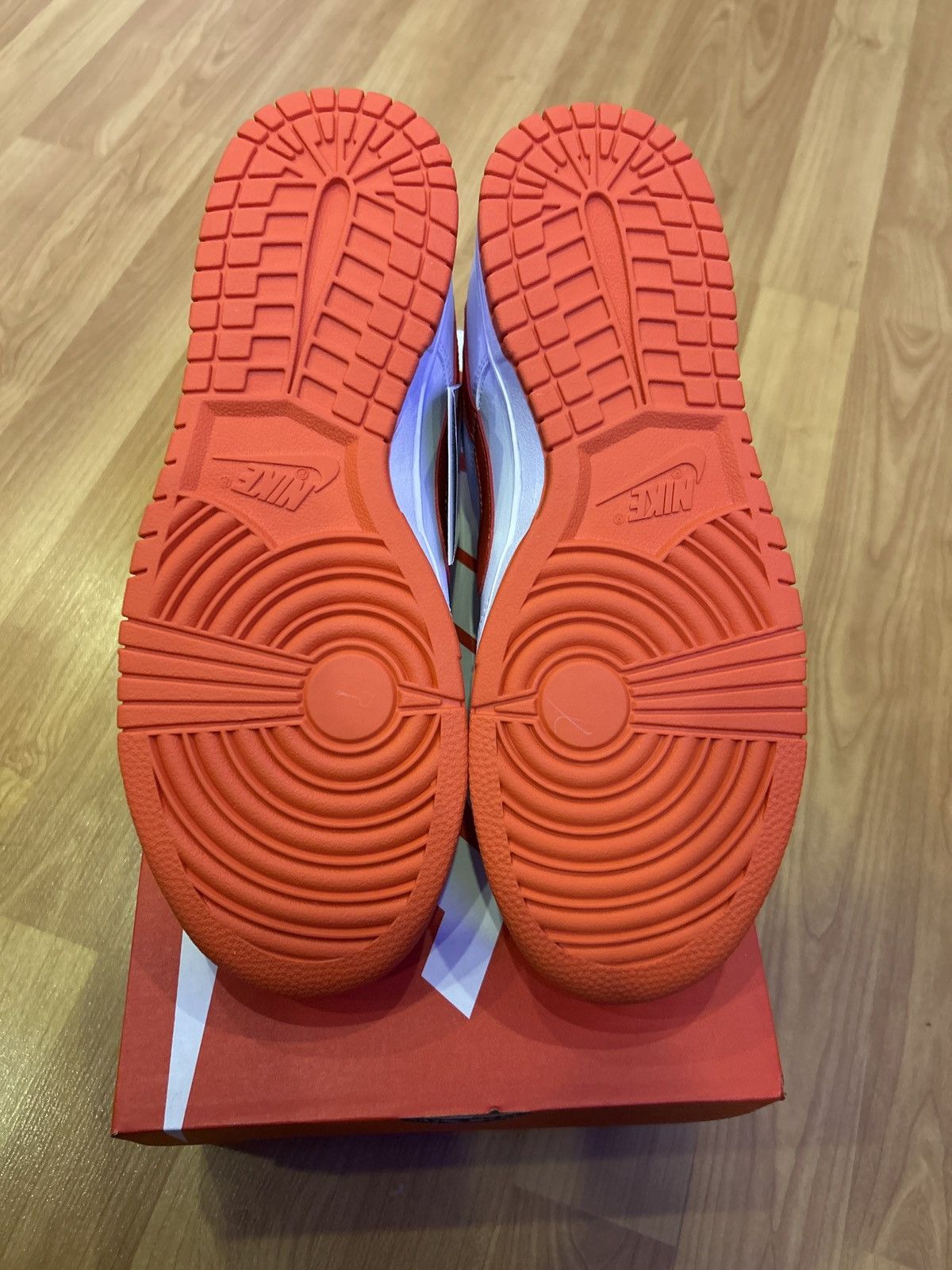 Nike Nike dunk low picante red Size US 8.5 / EU 41-42 - 5 Thumbnail