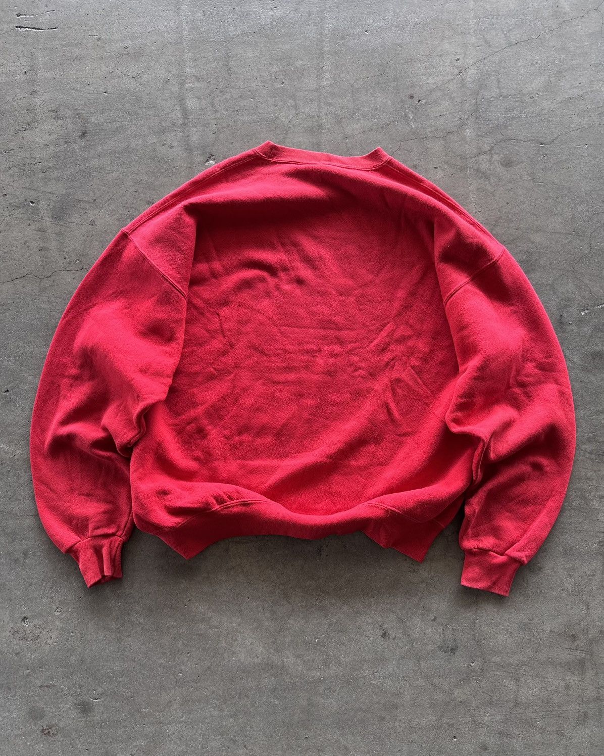 Soffe 90s Property Of Mwr Yokosuka Red Boxy Crewneck Size US XL / EU 56 / 4 - 5 Thumbnail