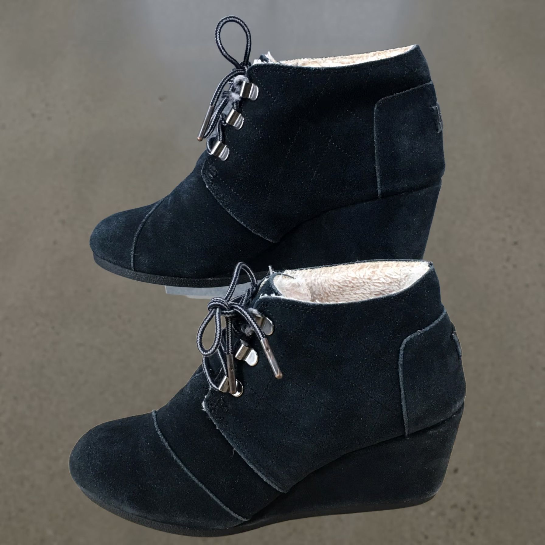 Toms Toms Boots Womens 7 Black Bootie Suede Wedge Lace Up Ankle Comfort Casual Wear Boots Size US 7 / IT 37 - 1 Thumbnail