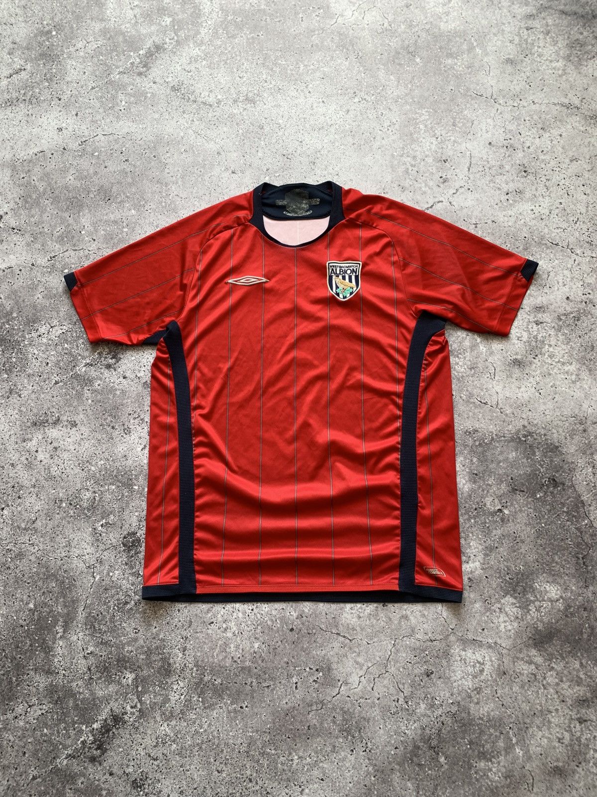 Umbro 🔥UMBRO WEST BROMWICH ALBION 2009/10 AWAY SOCCER SHIRT Size US L / EU 52-54 / 3 - 2 Thumbnail