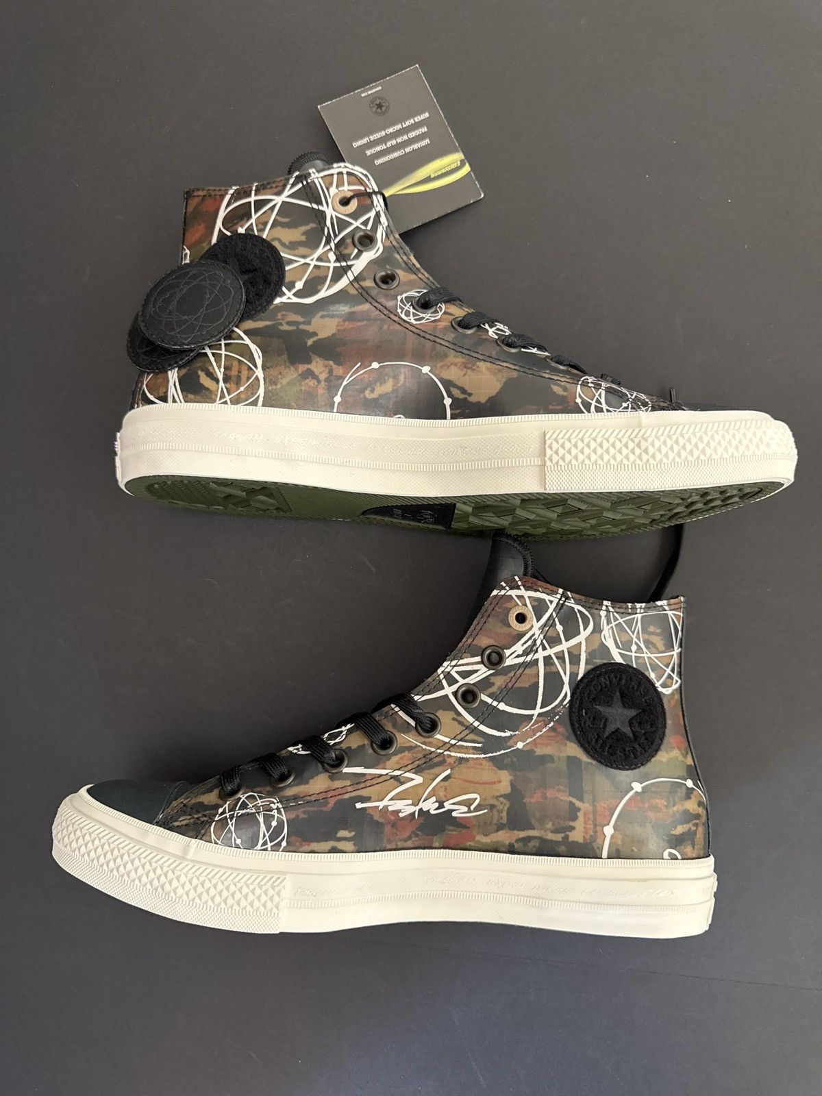 Futura Converse CTAS II HI x Futura 2000 Size US 9 / EU 42 - 2 Thumbnail