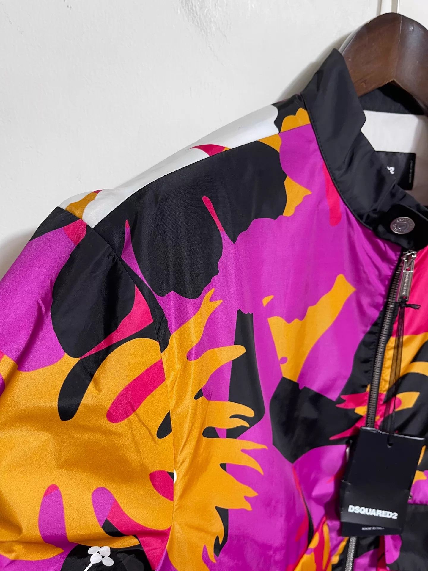 Dsquared2 D2 100% Nylon Floral Print Slim Jacket 48 Italy Size US M / EU 48-50 / 2 - 4 Thumbnail