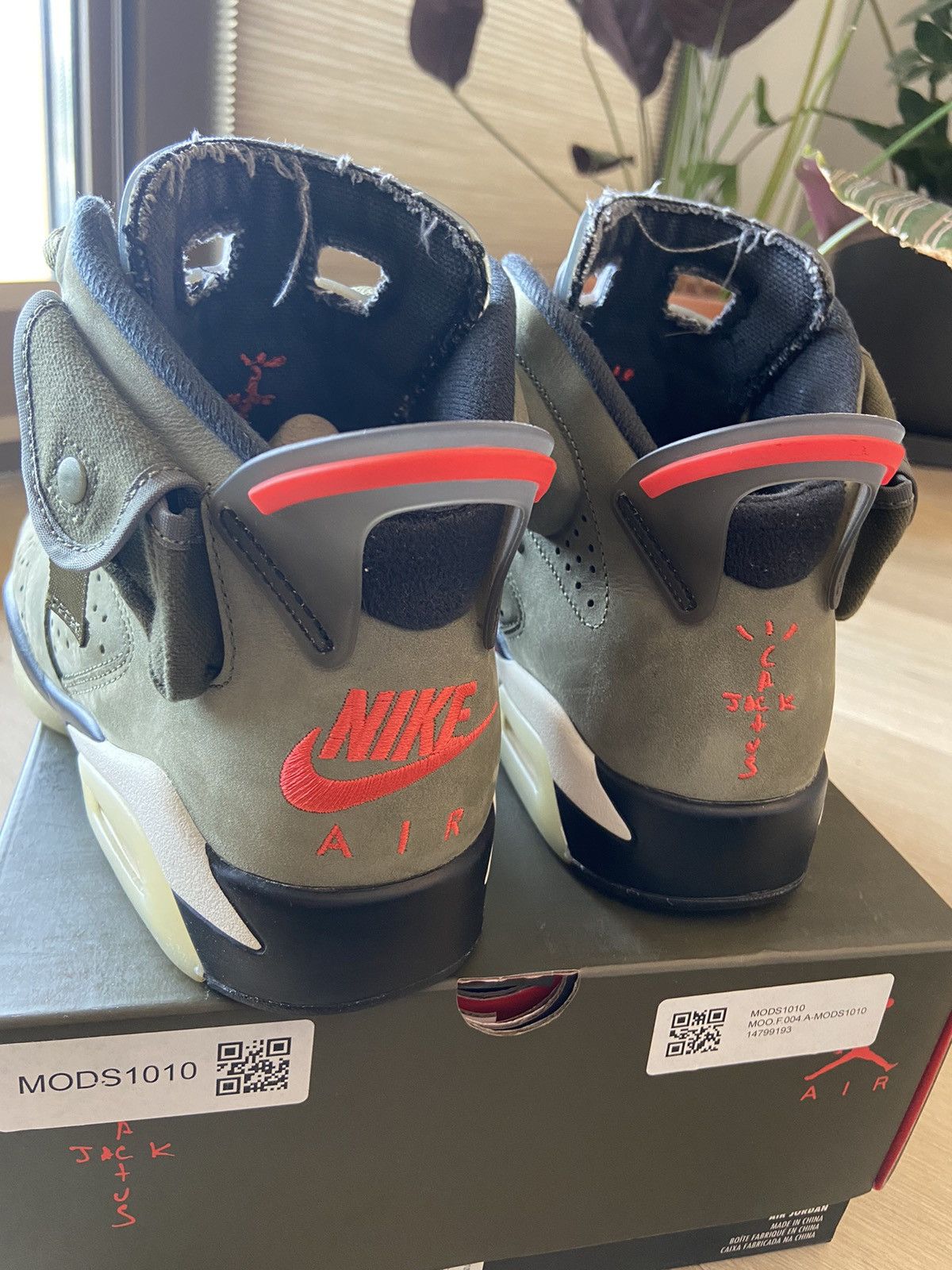 Jordan Brand × Travis Scott Jordan 6 retro Travis Scott Size US 8 / EU 41 - 6 Thumbnail