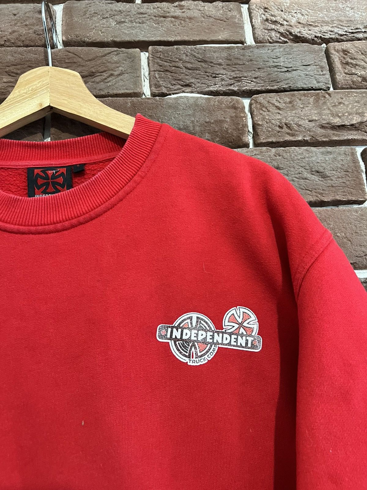 Independent Truck Co. Independent Truck Company Vintage Y2k Skate Crewneck Rest Size US M / EU 48-50 / 2 - 3 Thumbnail
