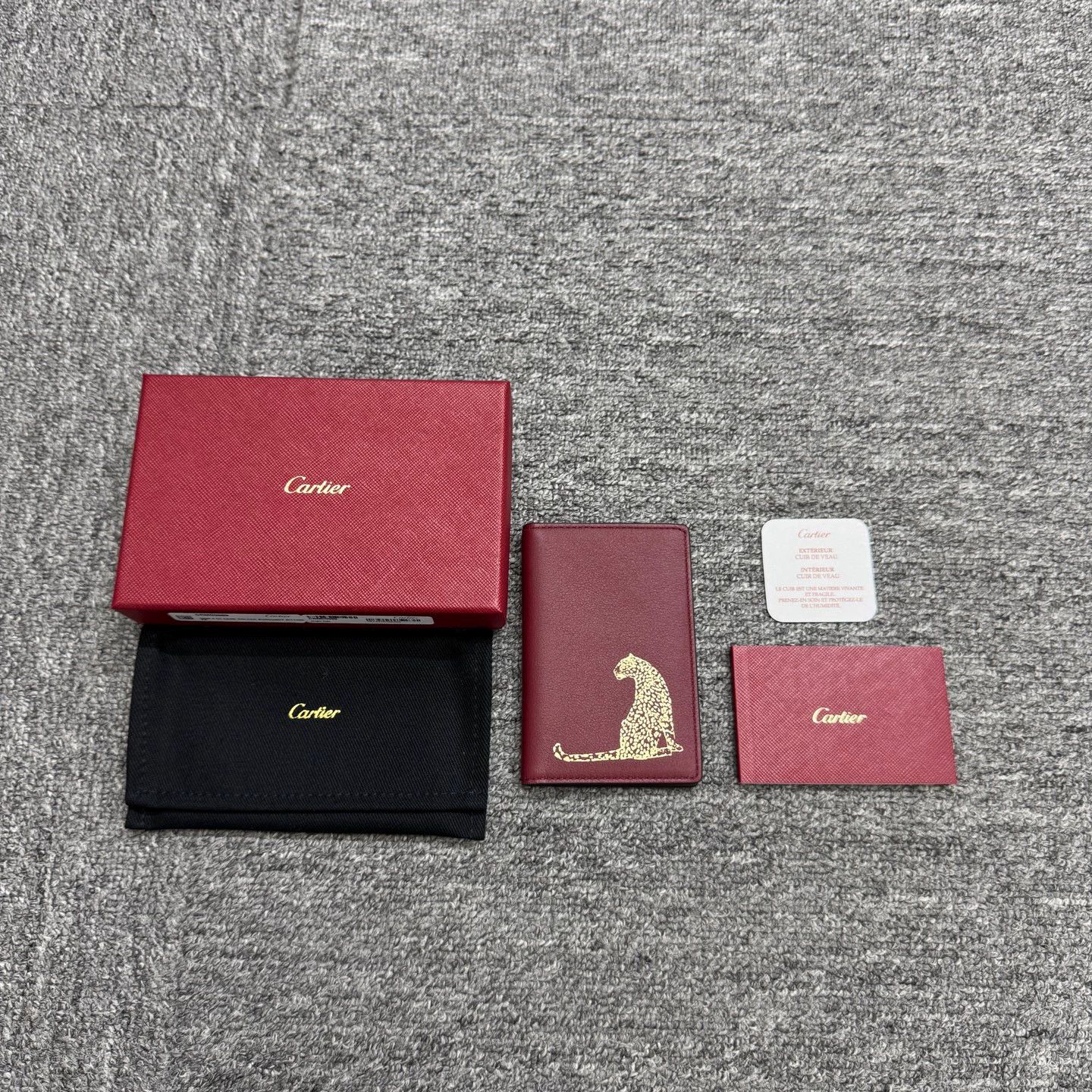 Cartier Cartier Gold Foil Leopard Print Card Holder Size ONE SIZE - 1 Thumbnail