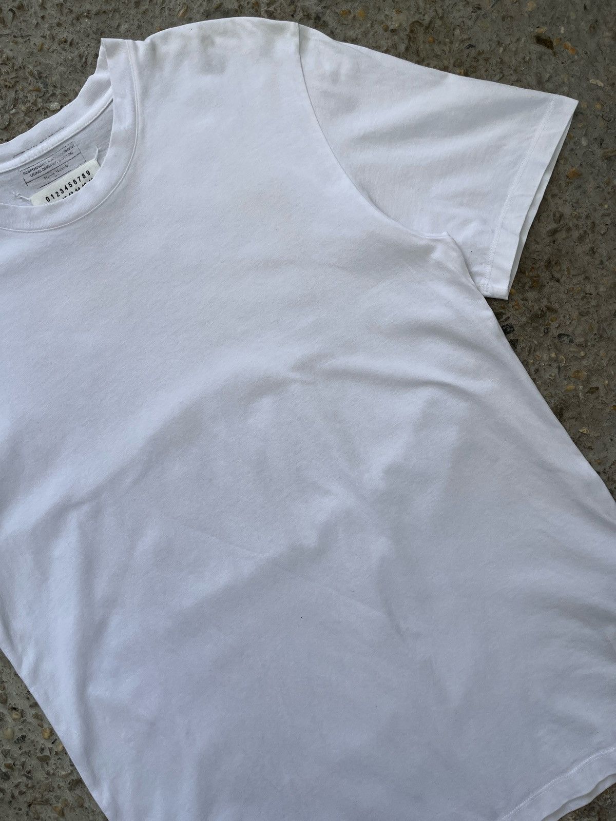 Maison Margiela Classic Plain Crewneck T-Shirt Size US S / EU 44-46 / 1 - 4 Thumbnail
