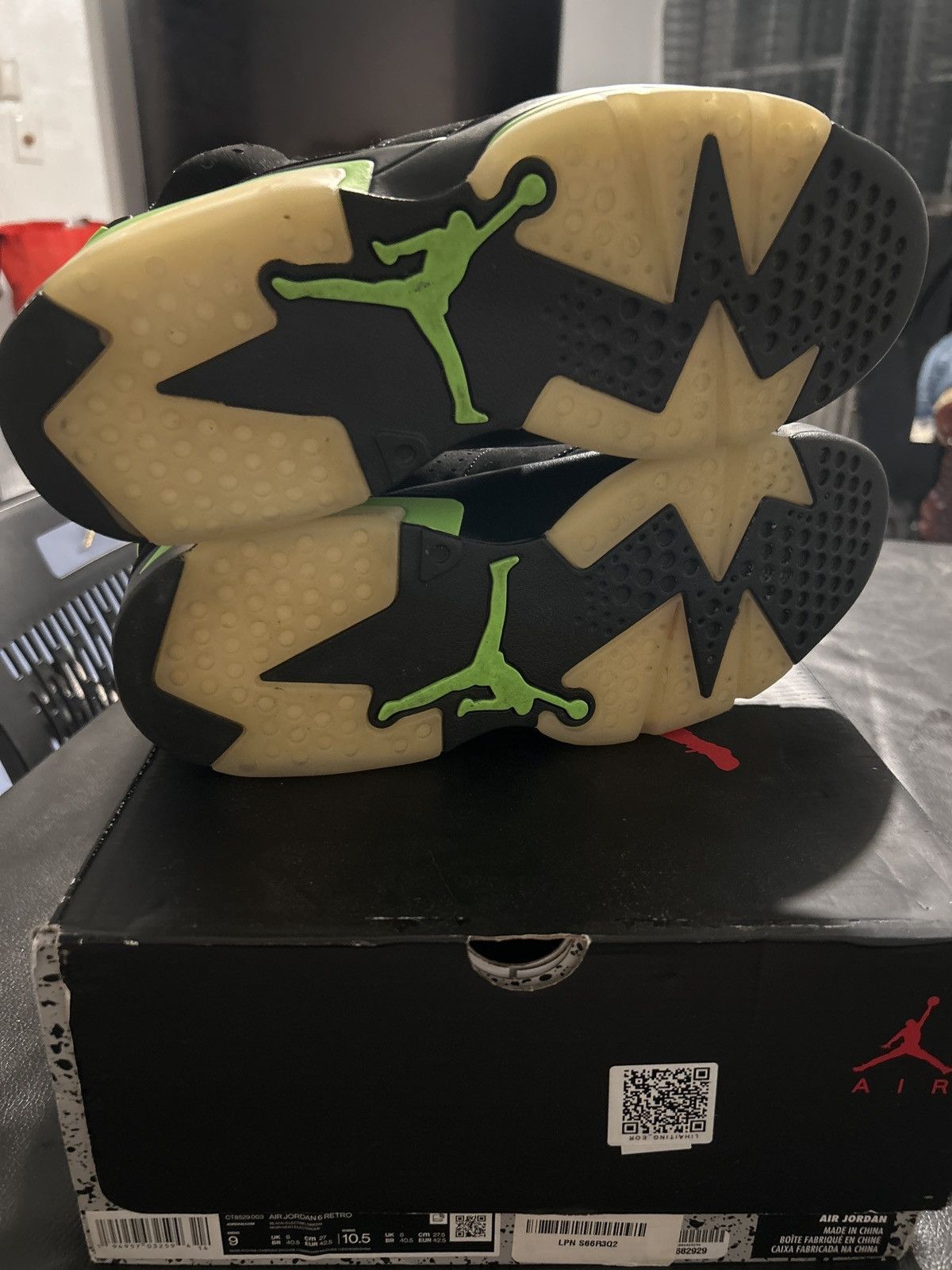 Jordan Brand × Nike Jordan 6 Electric Green Size 9 Size US 9 / EU 42 - 3 Thumbnail