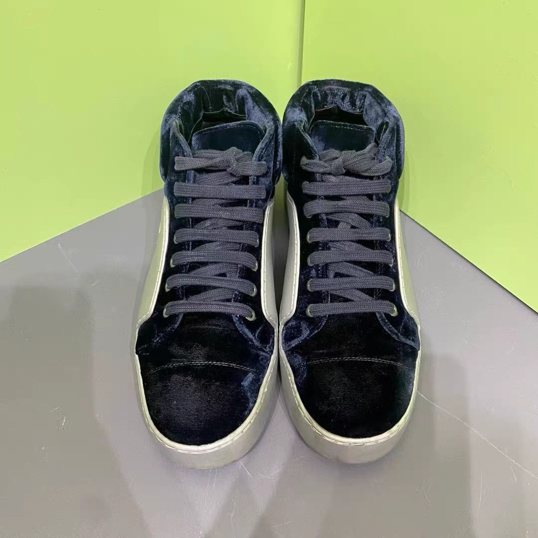 Chanel CHANEL Navy Blue Velvet Sneakers K15 Size US 7.5 / IT 37.5 - 2 Thumbnail