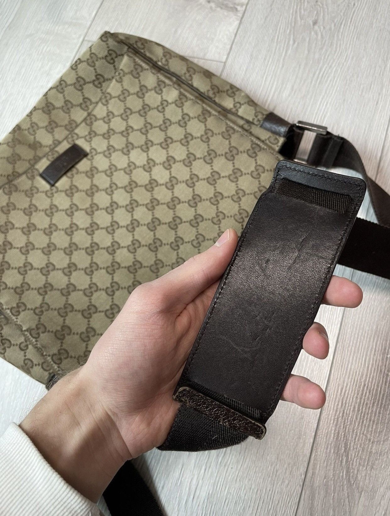 Gucci × Vintage 🔥Gucci vintage Monogram big messenger /shoulder Bag 🔥 Size ONE SIZE - 14 Thumbnail