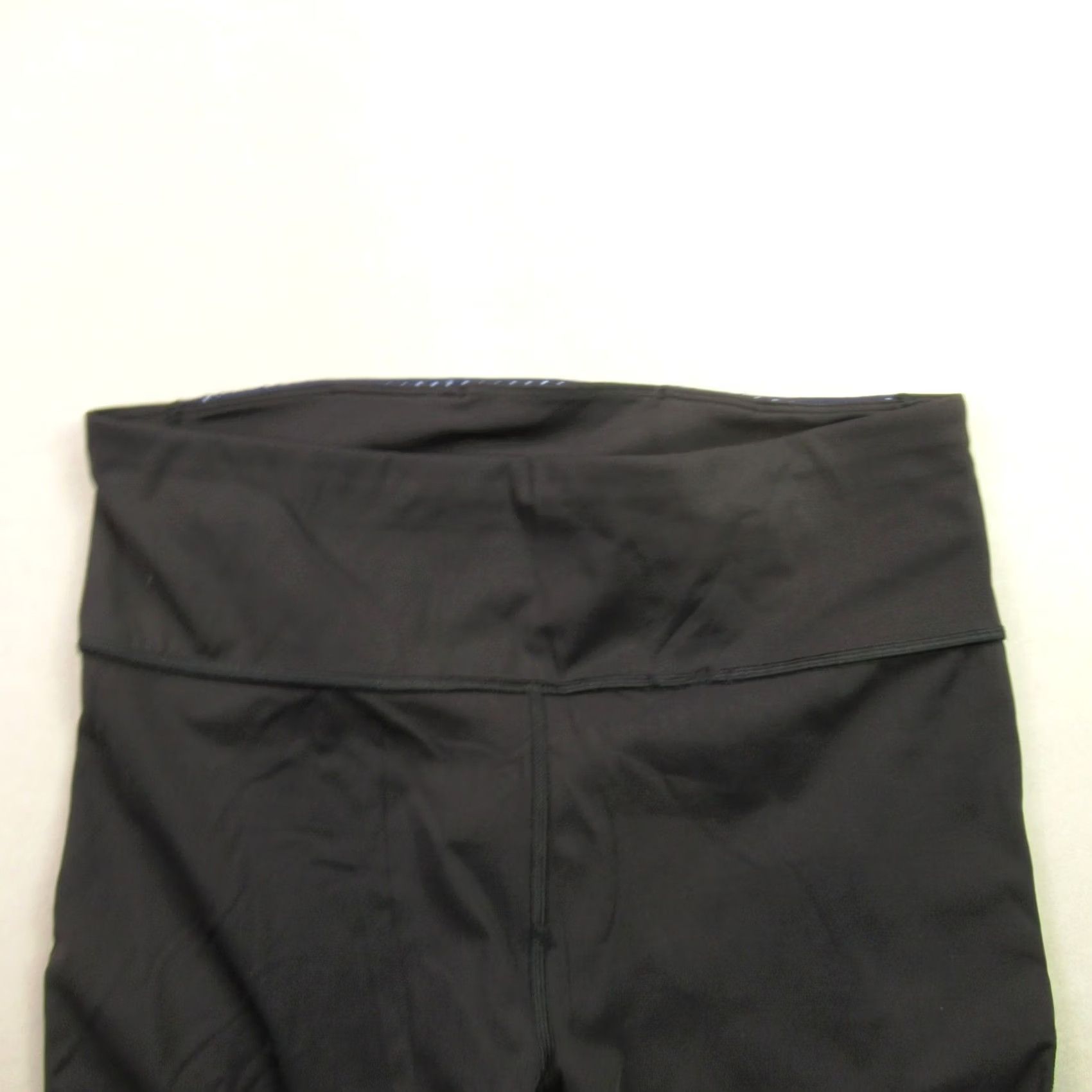 Athleta Athleta Leggings Medium Black Workout Stretch Outdoors Lightweight Womens Size 28" / US 6 / IT 42 - 2 Thumbnail