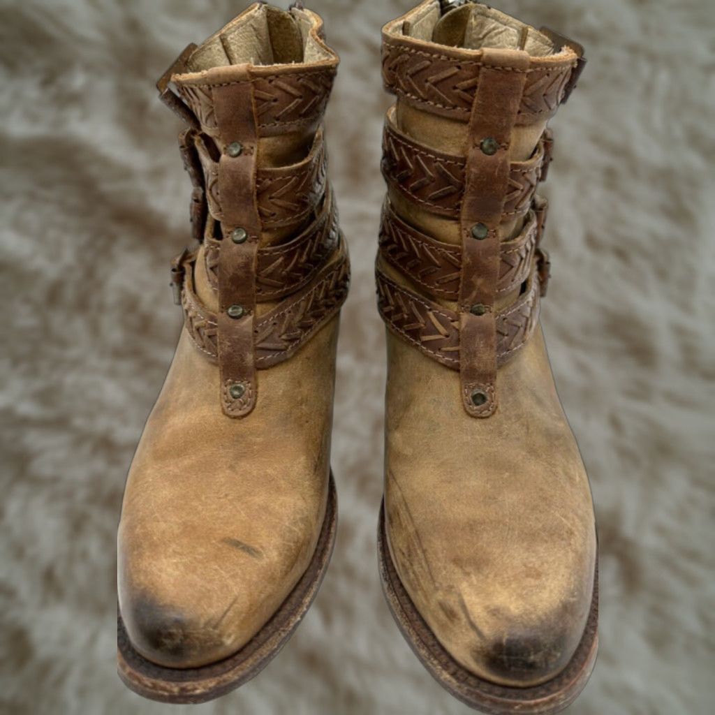 FREEBIRD Freebird Womens Boots Bootie 6 Brown Leather Buckles Straps Back Zip Vintage? Size US 6 / IT 36 - 1 Thumbnail