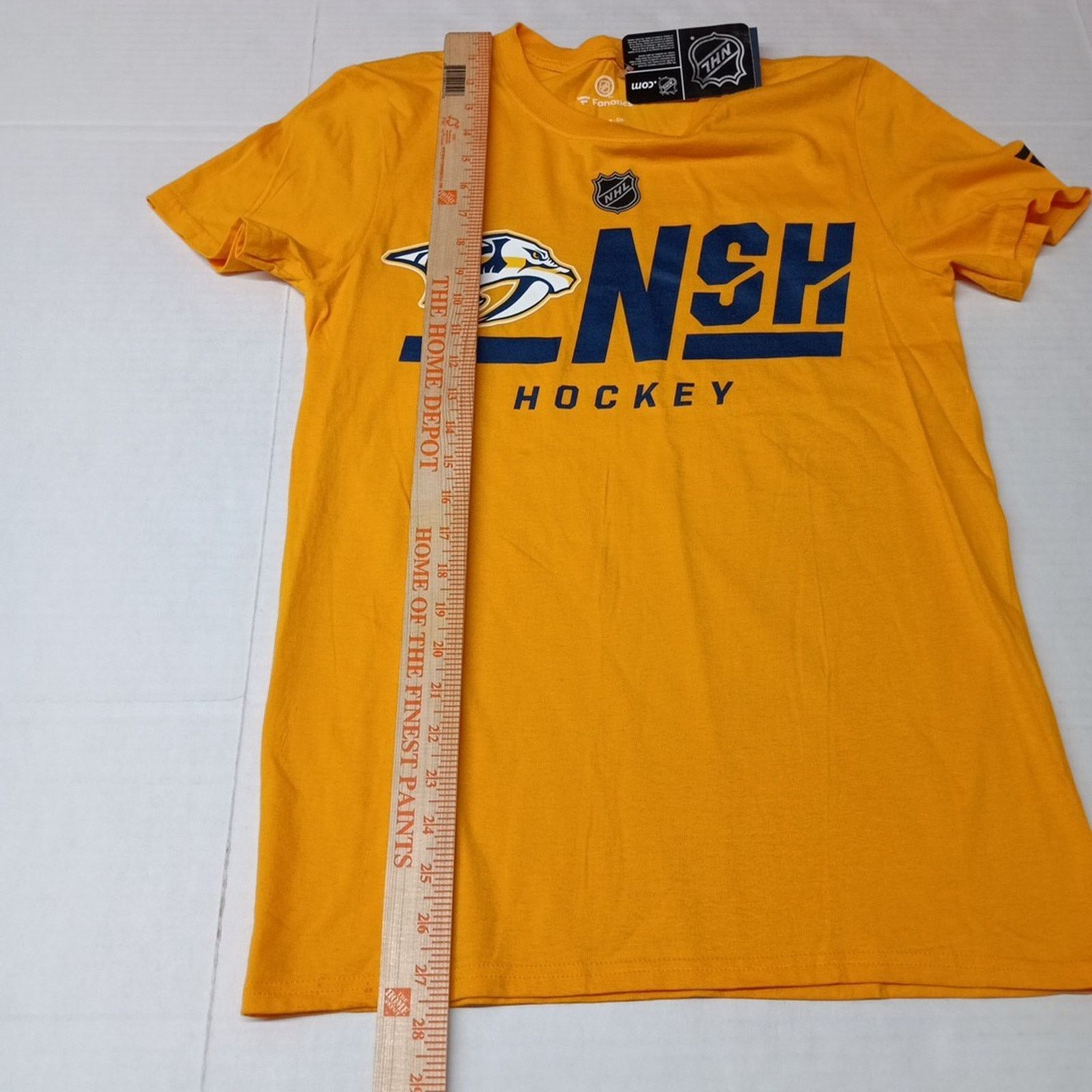 Other Nashville Predators T-Shirt Size S Small Gold Fanatics NHL Size US S / EU 44-46 / 1 - 5 Thumbnail