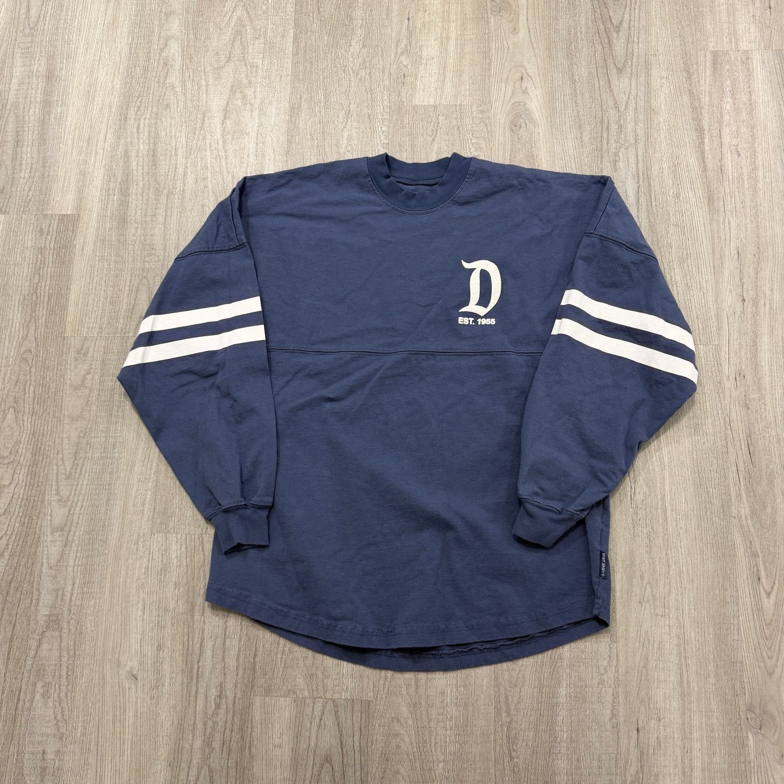 Disney Disney Disneyland Resort Spirt Jersey Shirt Size Small Blue Size US S / EU 44-46 / 1 - 1 Thumbnail