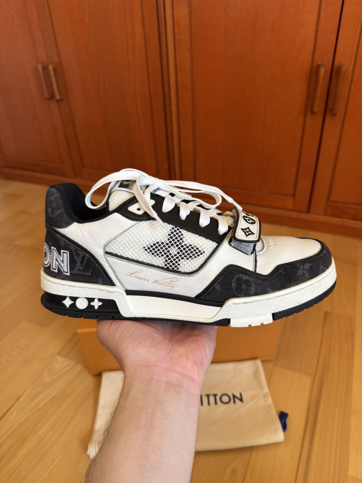 Louis Vuitton Louis Vuitton LV Trainer Velcro Strap Black Denim Size US 8 / EU 41 - 3 Thumbnail
