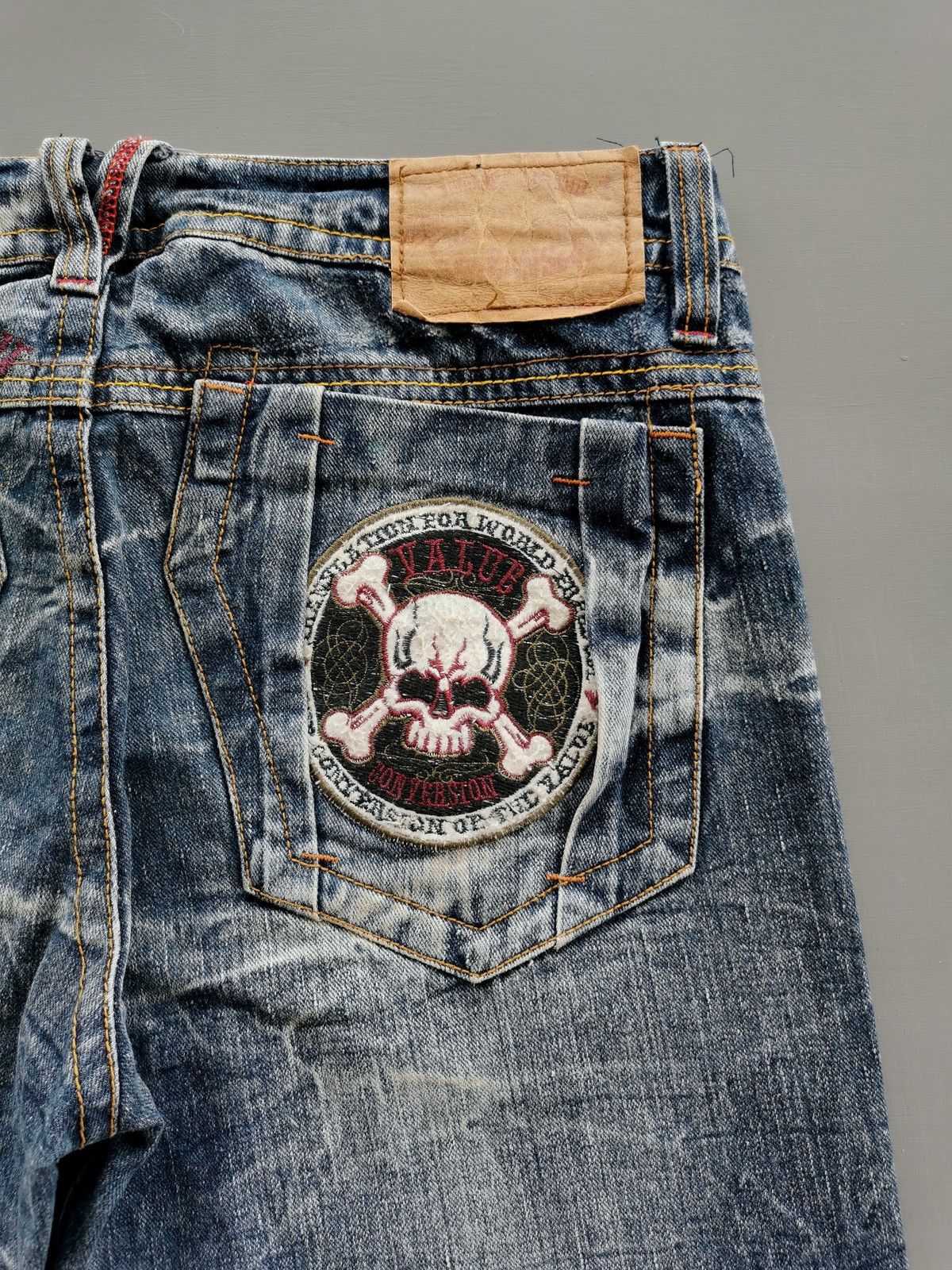Japanese Brand Skull The World Freedom Whiskers Fades Short Jeans Size US 34 / EU 50 - 1 Thumbnail