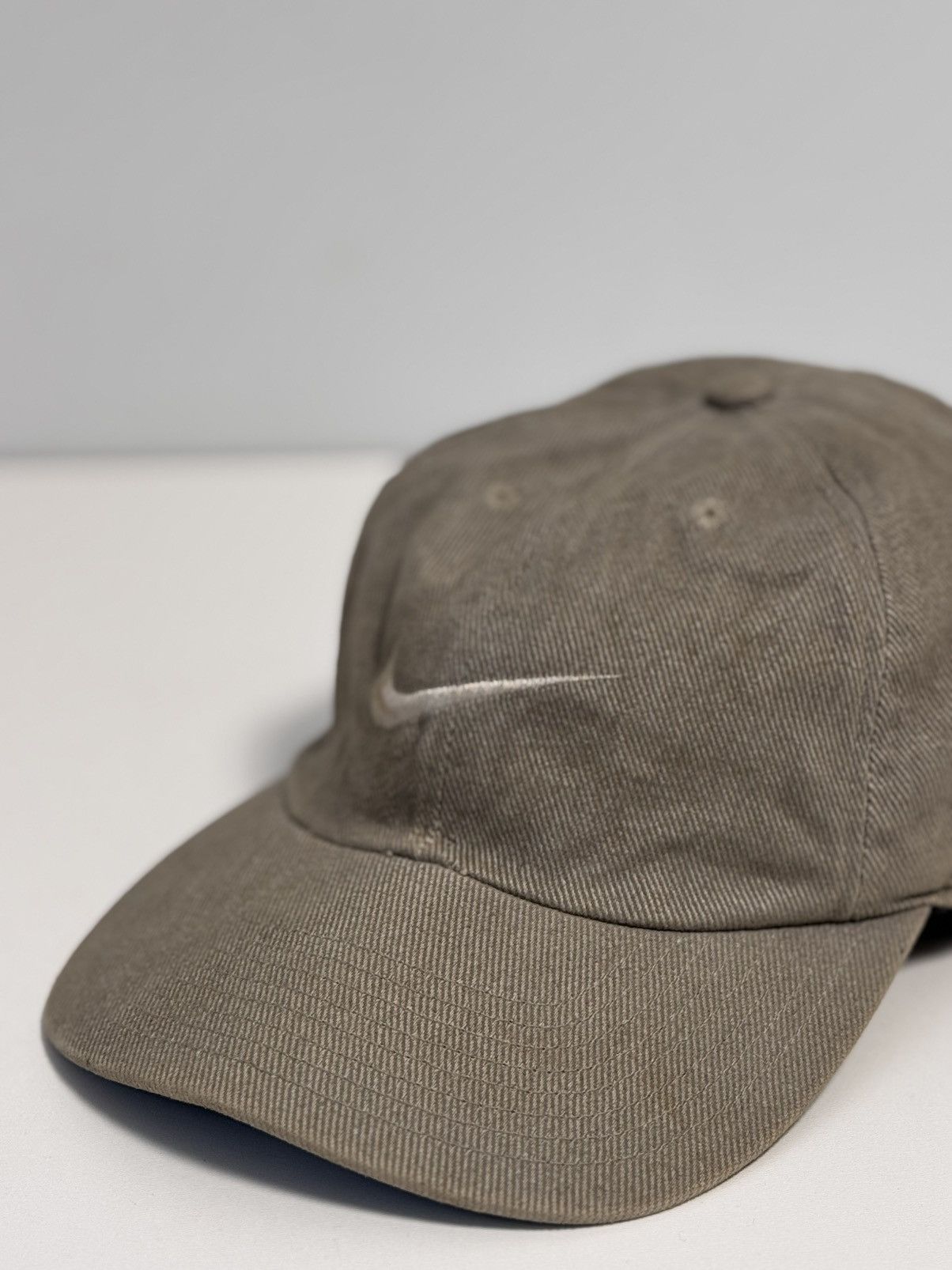 Vintage Nike Vintage Cap Y2K style hype Swoosh Size ONE SIZE - 2 Thumbnail