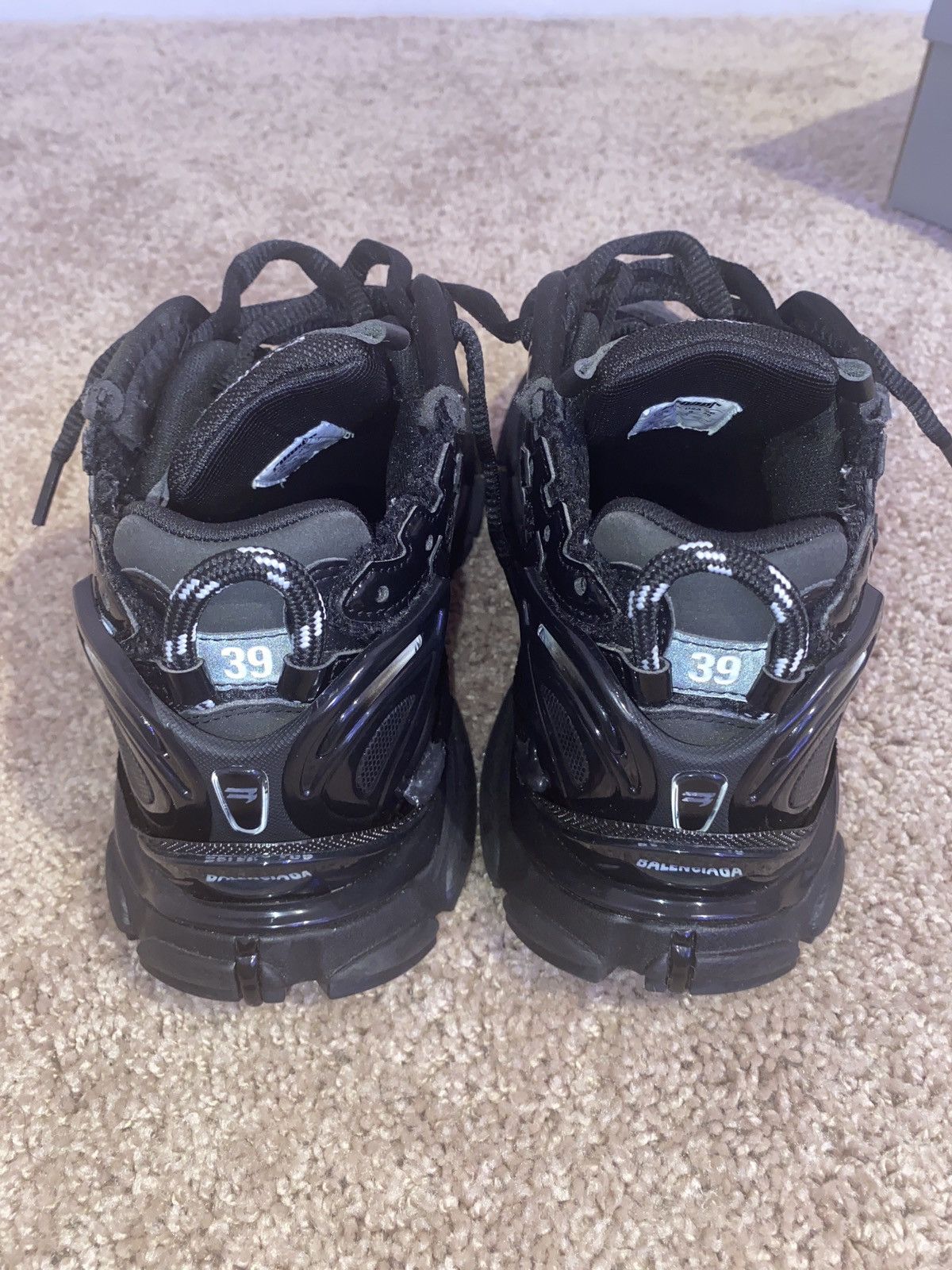 Balenciaga Balenciaga Wmns Runner Sneaker ‘Black’ Size US 9 / IT 39 - 3 Thumbnail
