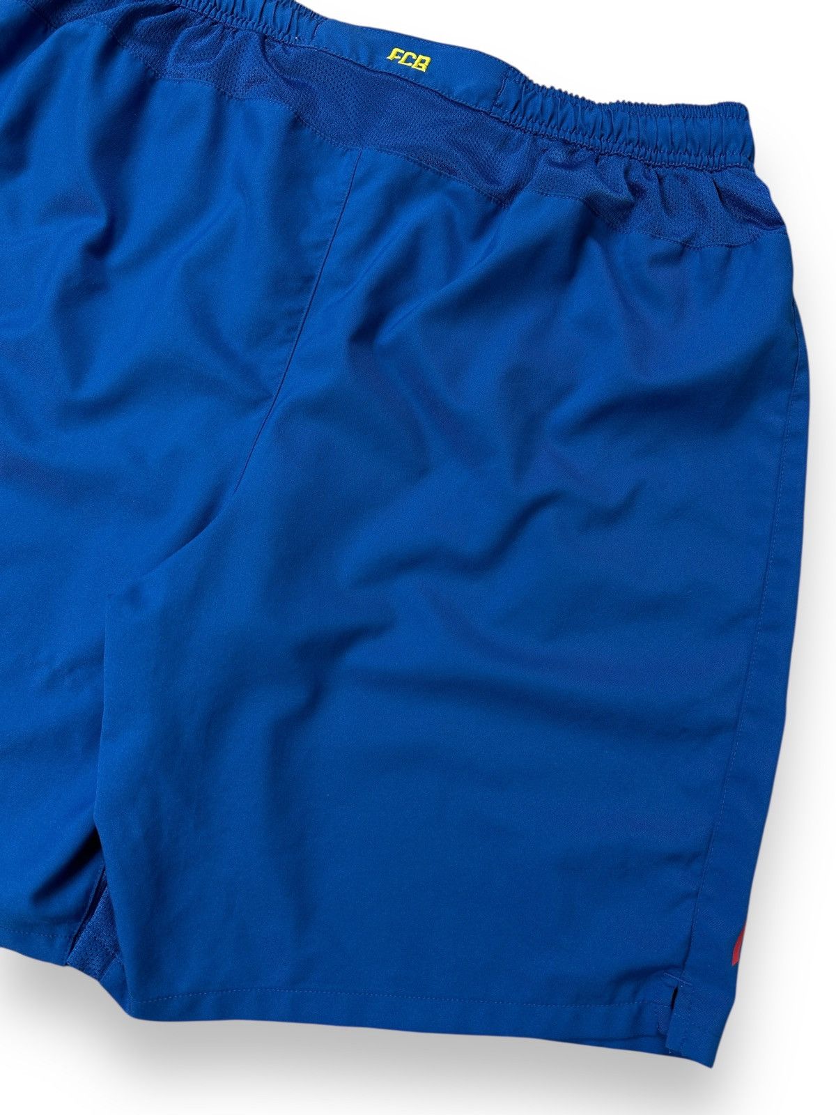 Nike × Vintage Vintage Y2K Nike Dri-Fit Barcelona F.C. Soccer Blue Shorts Size US 36 / EU 52 - 13 Thumbnail