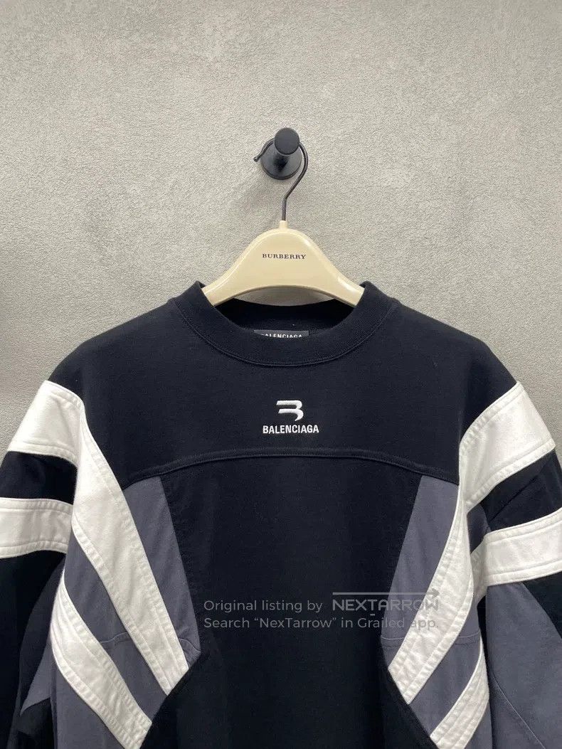 Balenciaga Balenciaga Striped Colorblock Round Neck Printed Letter Lo Size US M / EU 48-50 / 2 - 4 Thumbnail