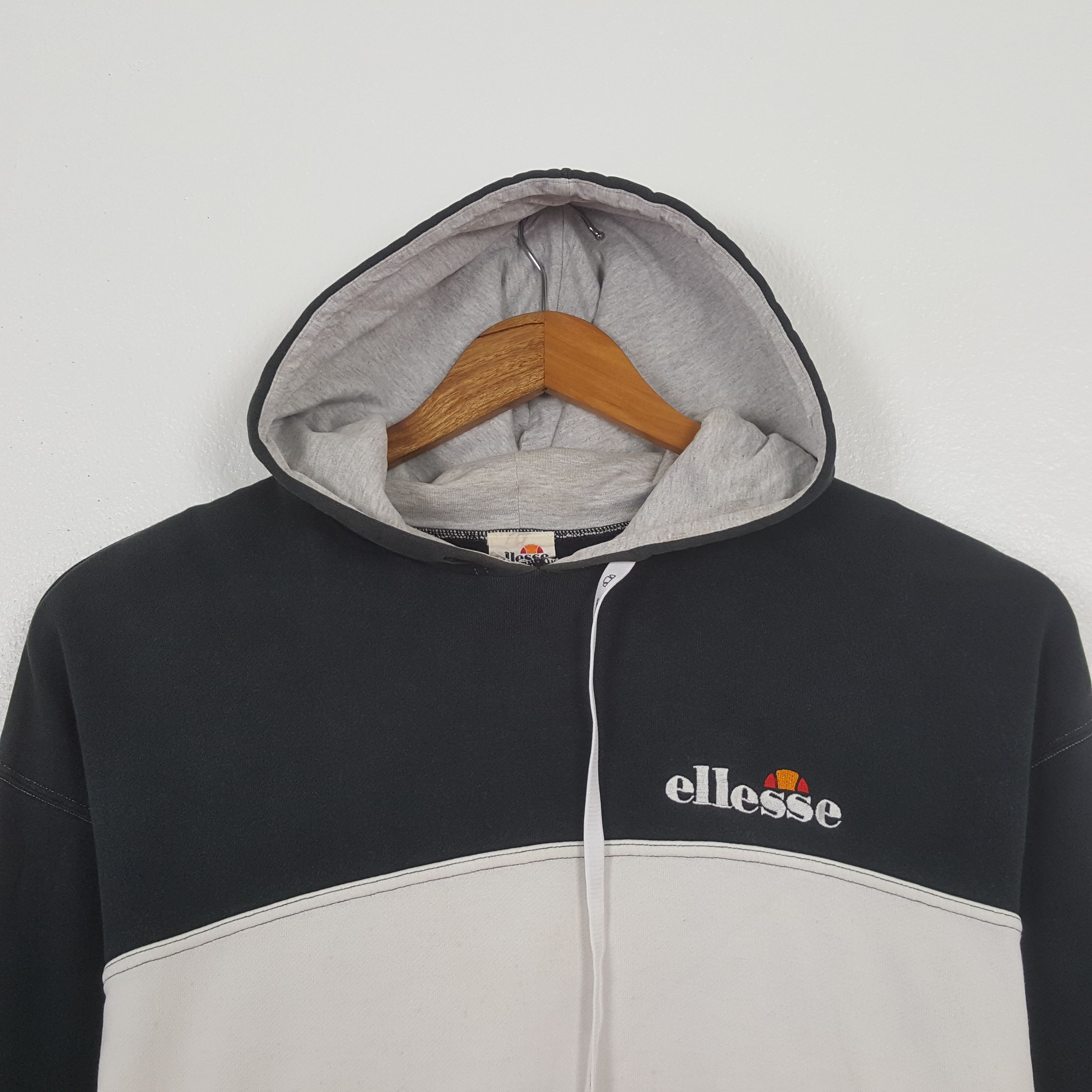 Ellesse Vintage Ellesse Sportswear Style Hoodie C304N20 Size US M / EU 48-50 / 2 - 2 Thumbnail