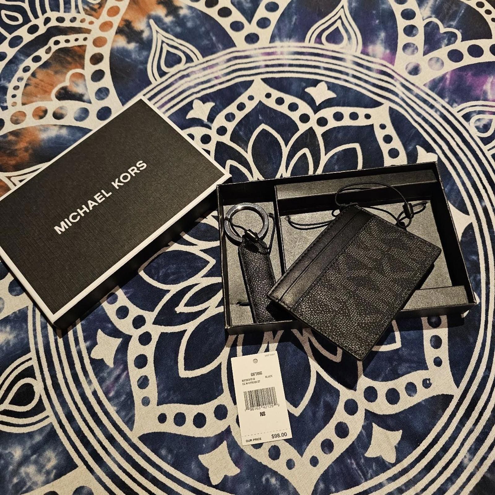 Michael Kors Michael Kors Men's Black and Grey Wallet & Keychain Size ONE SIZE - 7 Thumbnail