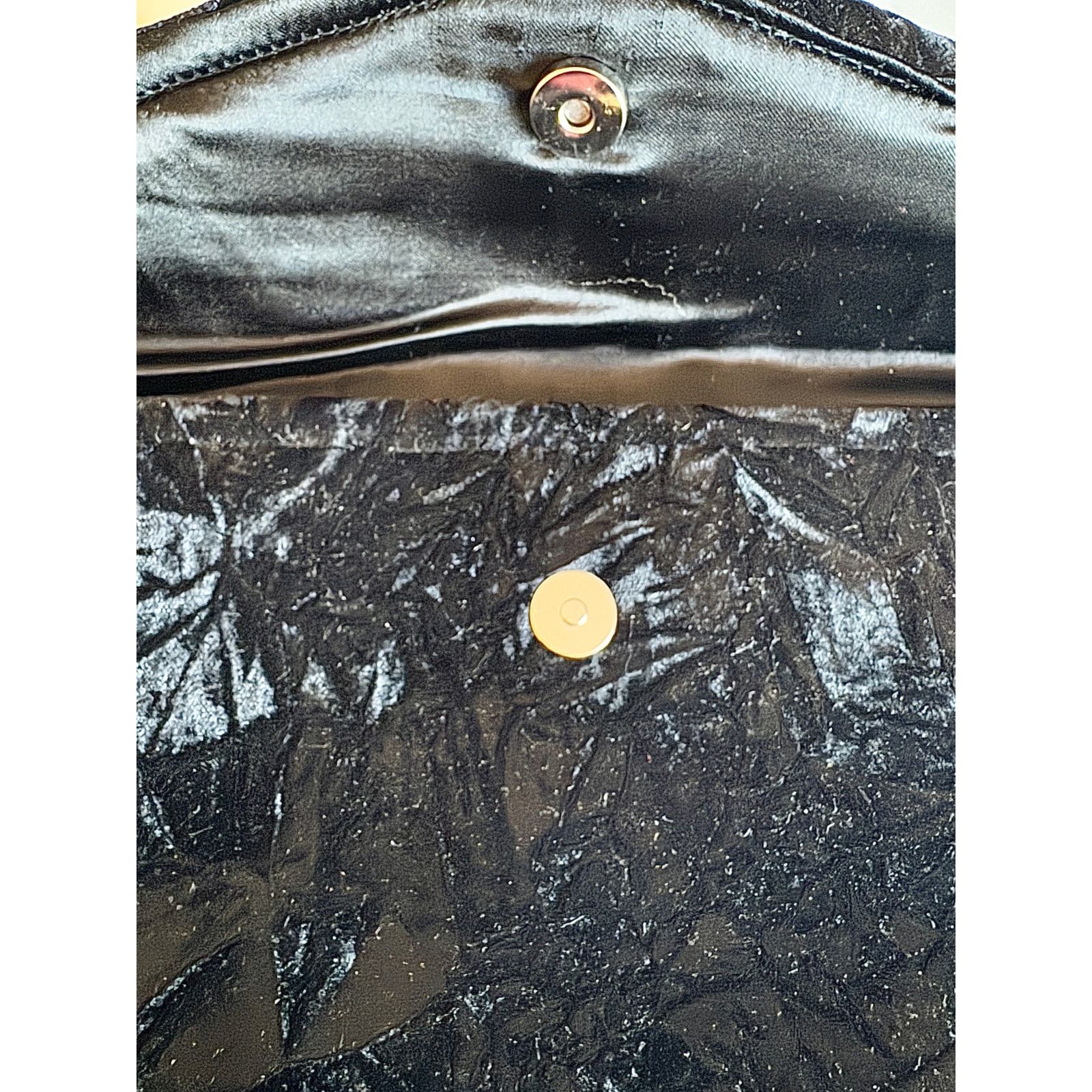 Other Women's NWT Black Velvet / Silk Clutch w/ Gold Plated Strap Size ONE SIZE - 4 Thumbnail
